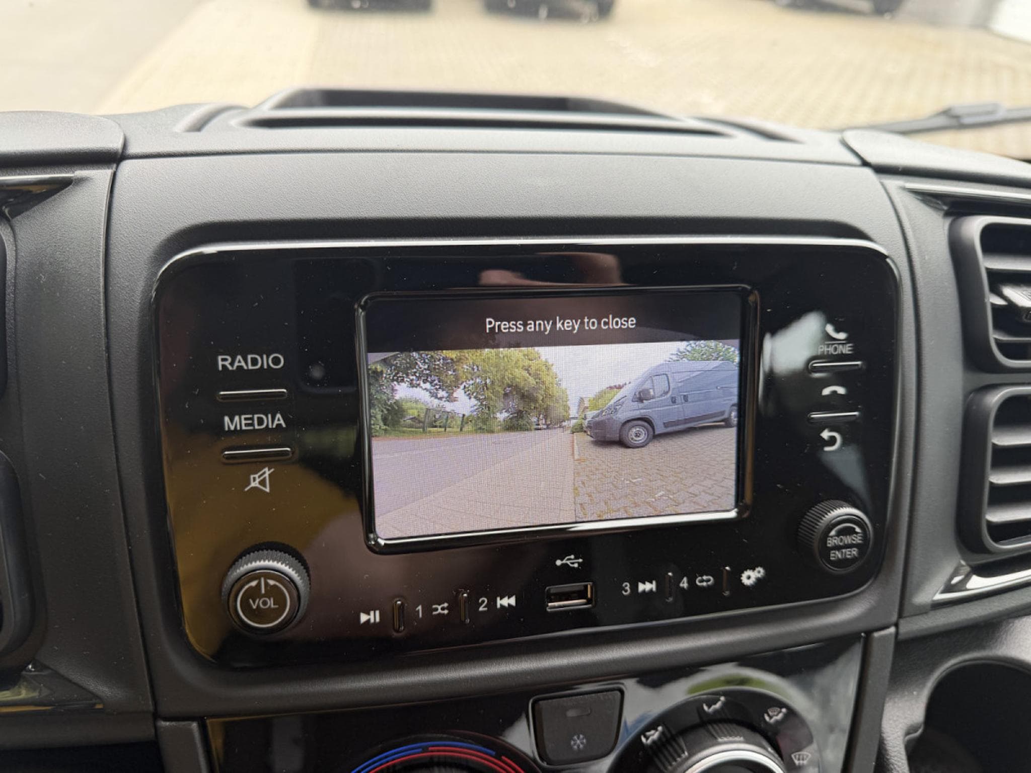 Fiat Ducato 2.2 Mjet 140 Double Cabine Tribenne (2027) - Foto 7