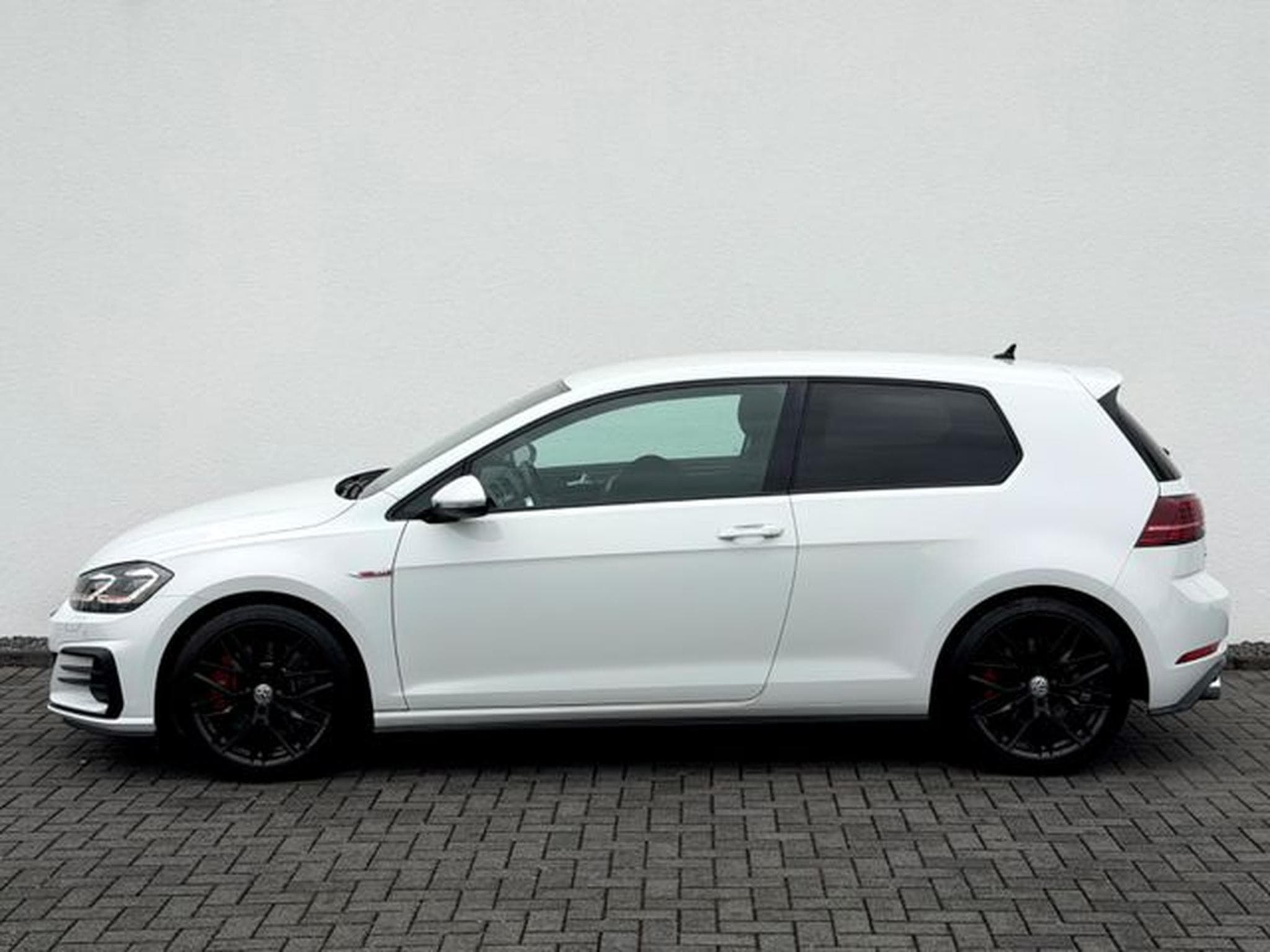 VW Golf Golf 7 Lim. GTI Performance /LED/CAM/CARPLAY/ (2019) - Photo 8