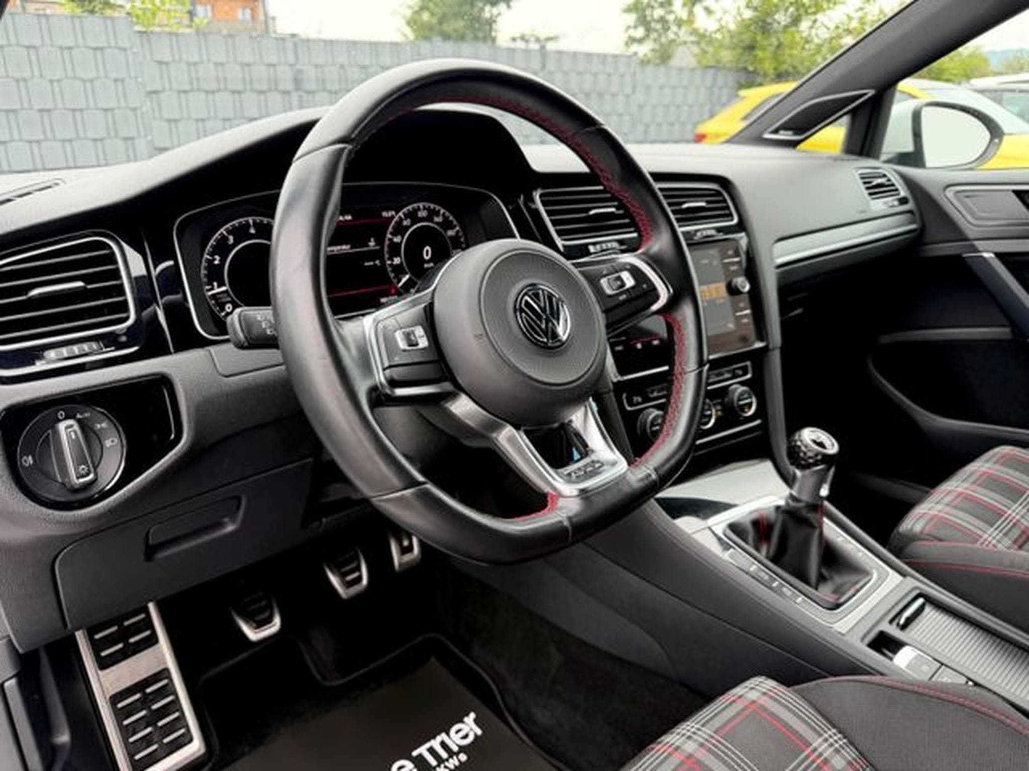 VW Golf Golf 7 Lim. GTI Performance /LED/CAM/CARPLAY/ (2019) - Photo 10