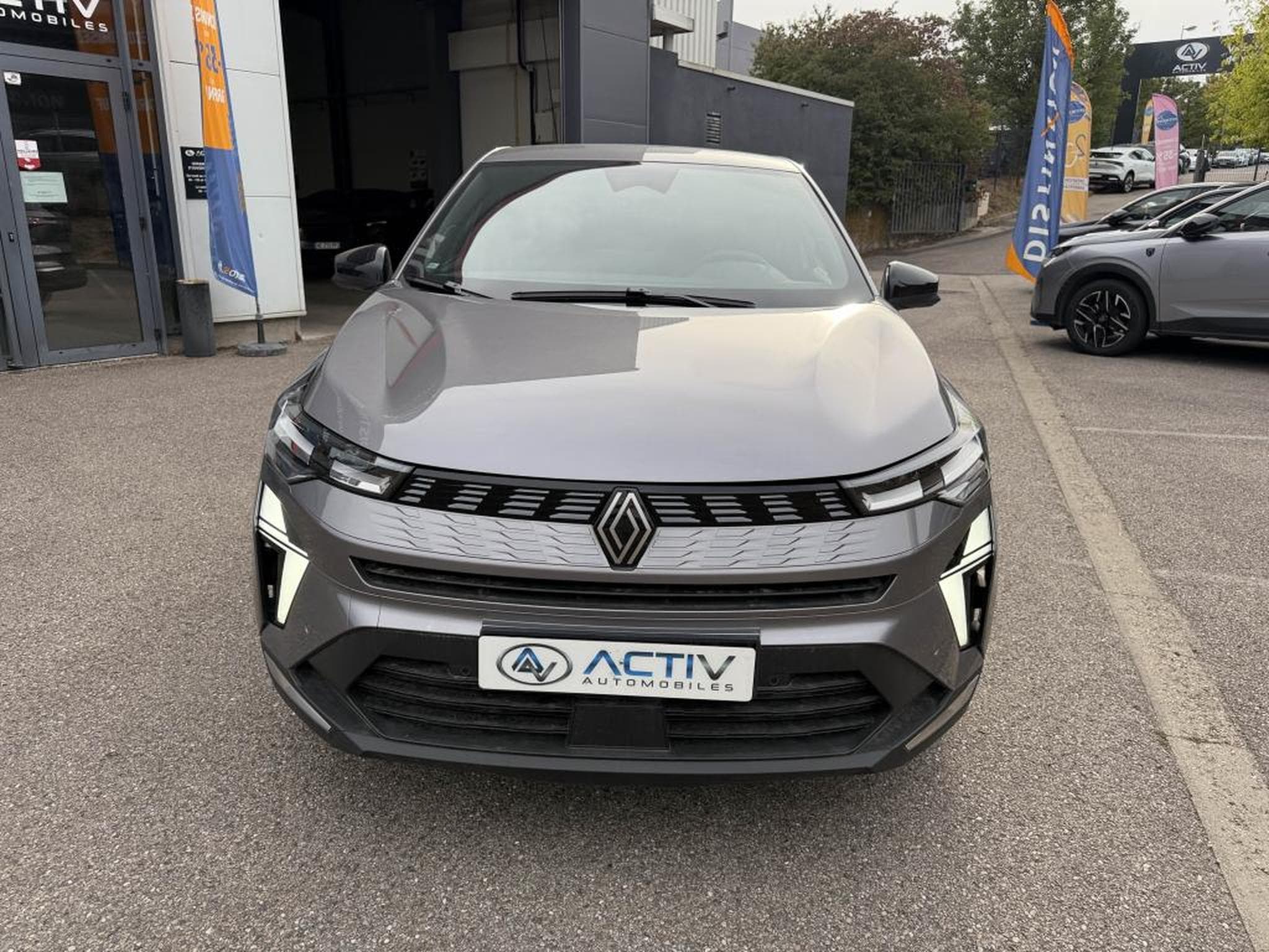 Renault SYMBIOZ 1.8 E-TECH FULL HYBRID 160 TECHNO (2026) - Photo 2