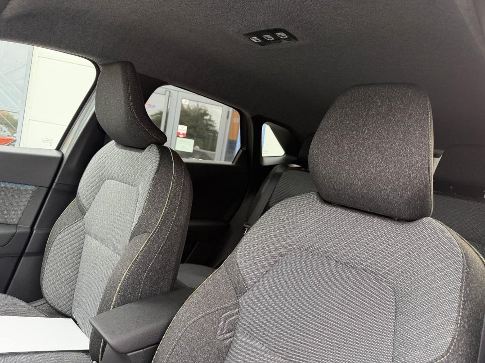 Renault SYMBIOZ 1.8 E-TECH FULL HYBRID 160 TECHNO (2026) - Photo 10