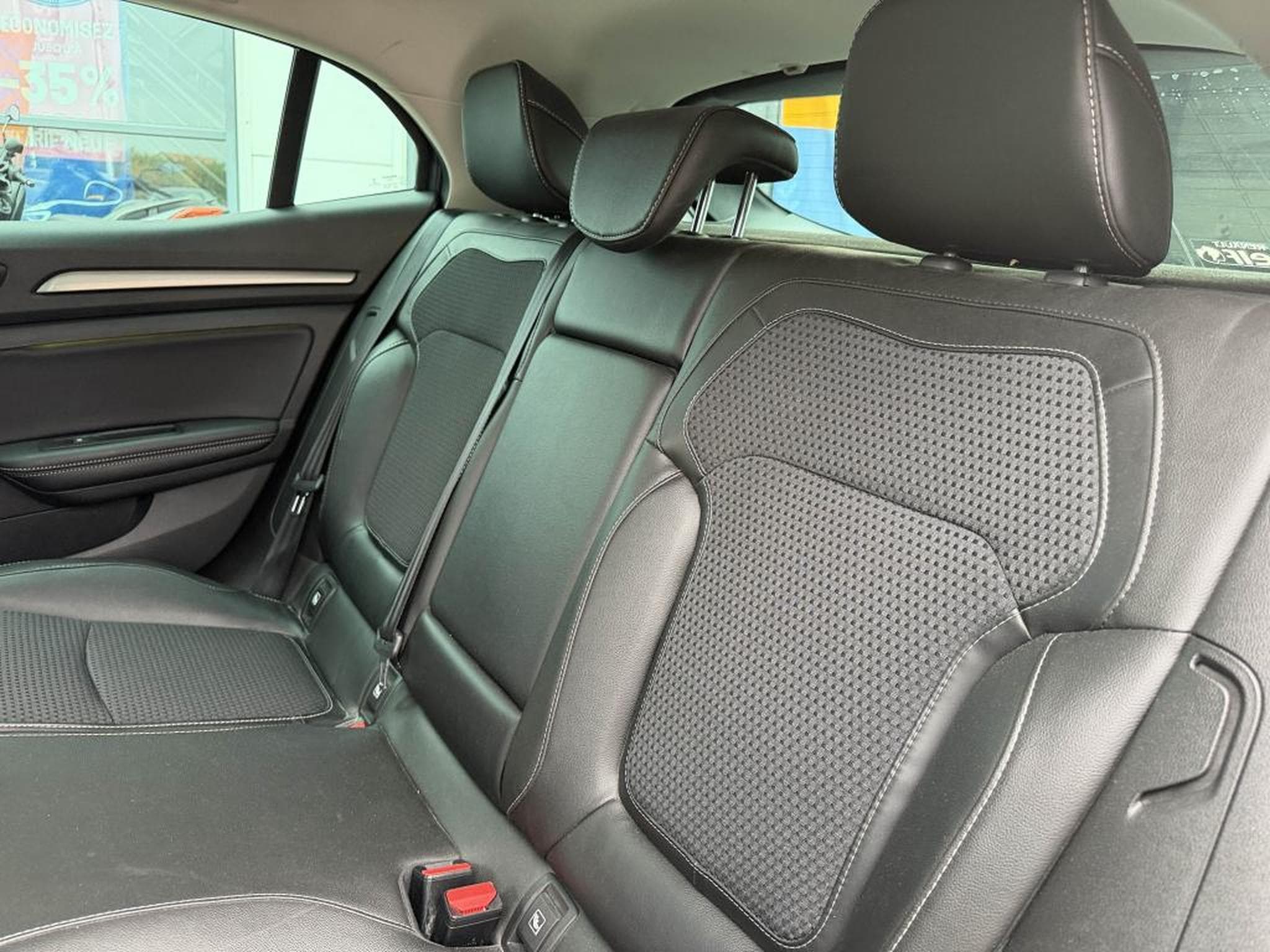 Renault Megane 1.6 DCI 130 INTENS (2017) - Photo 13