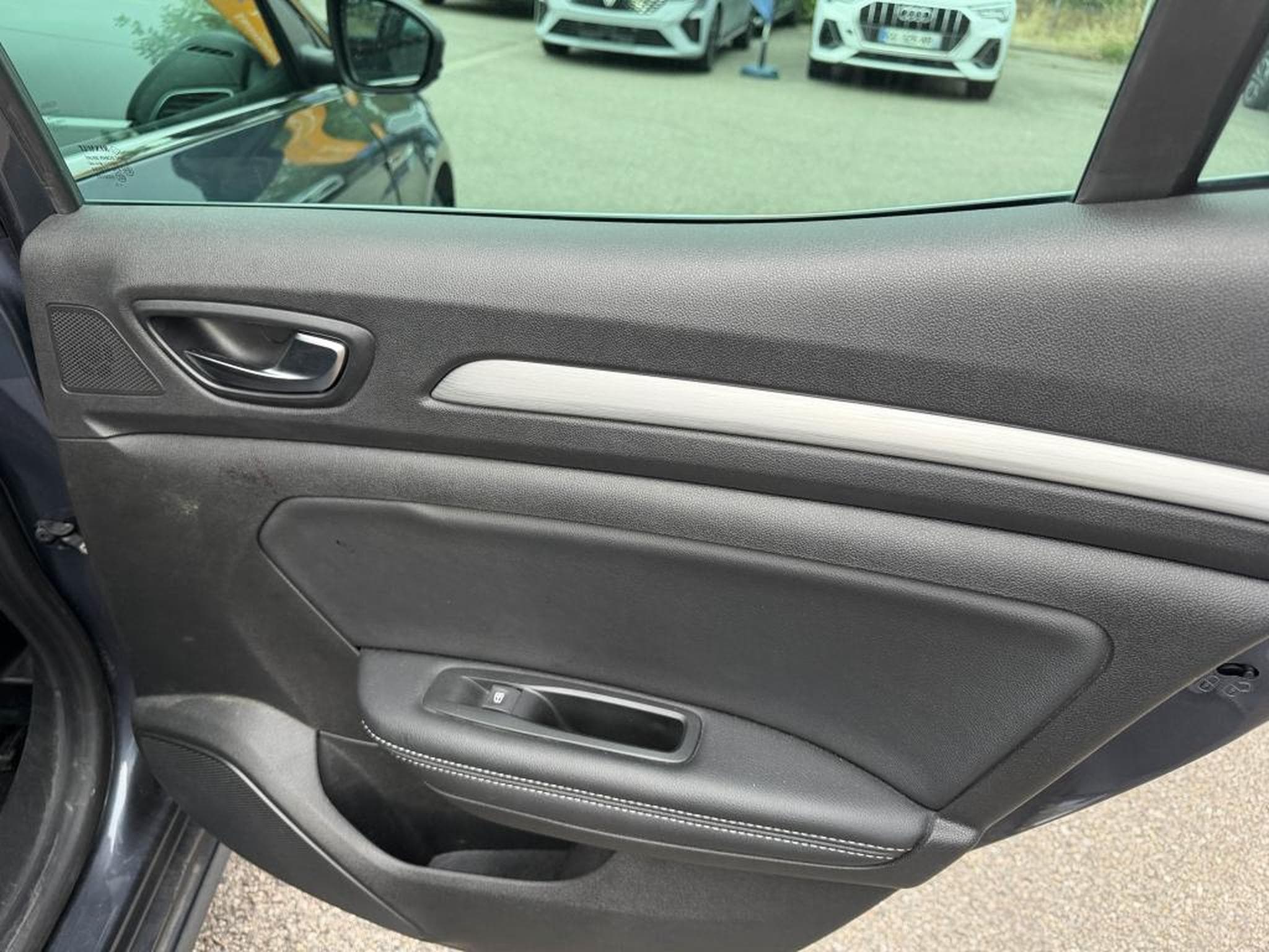 Renault Megane 1.6 DCI 130 INTENS (2017) - Photo 16