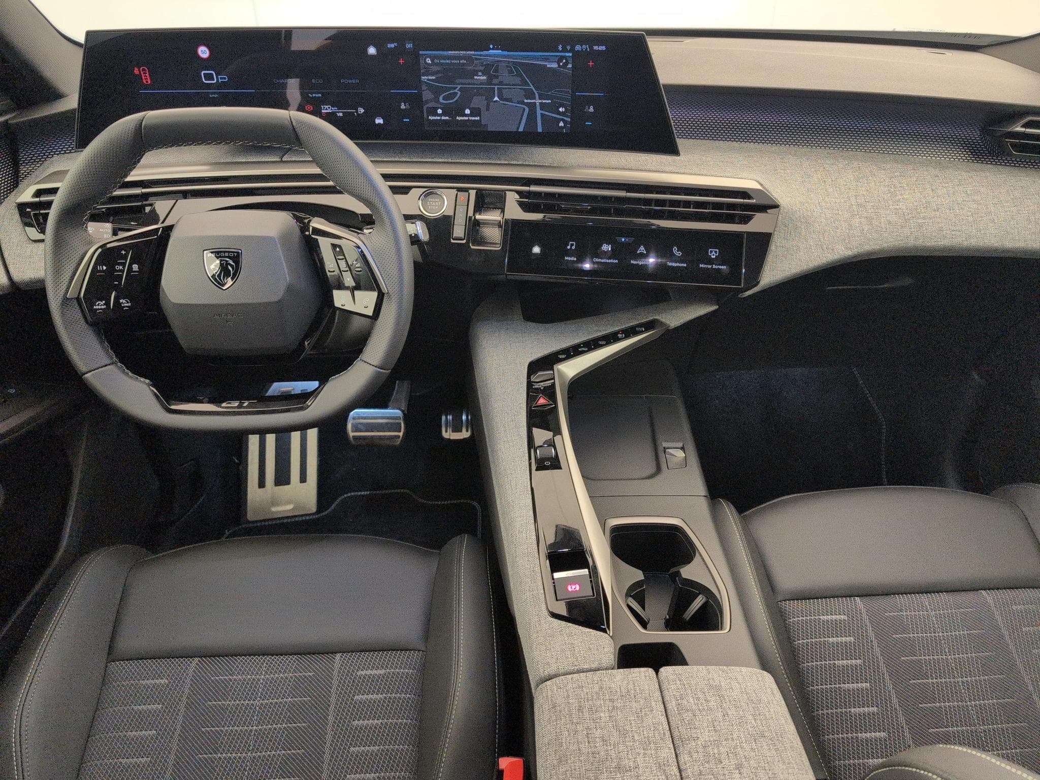 Peugeot 3008 Hybrid 145 e-DCS6 GT (2025) - Photo 15