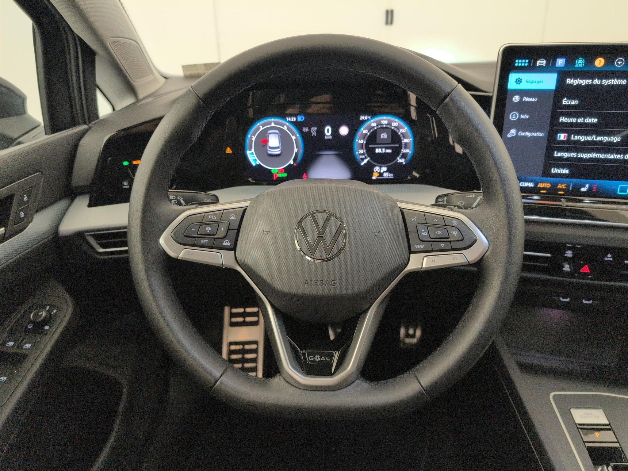 VW Golf VIII 1.5 eTSI EVO2 116 DSG7 Life Plus (2025) - Photo 15