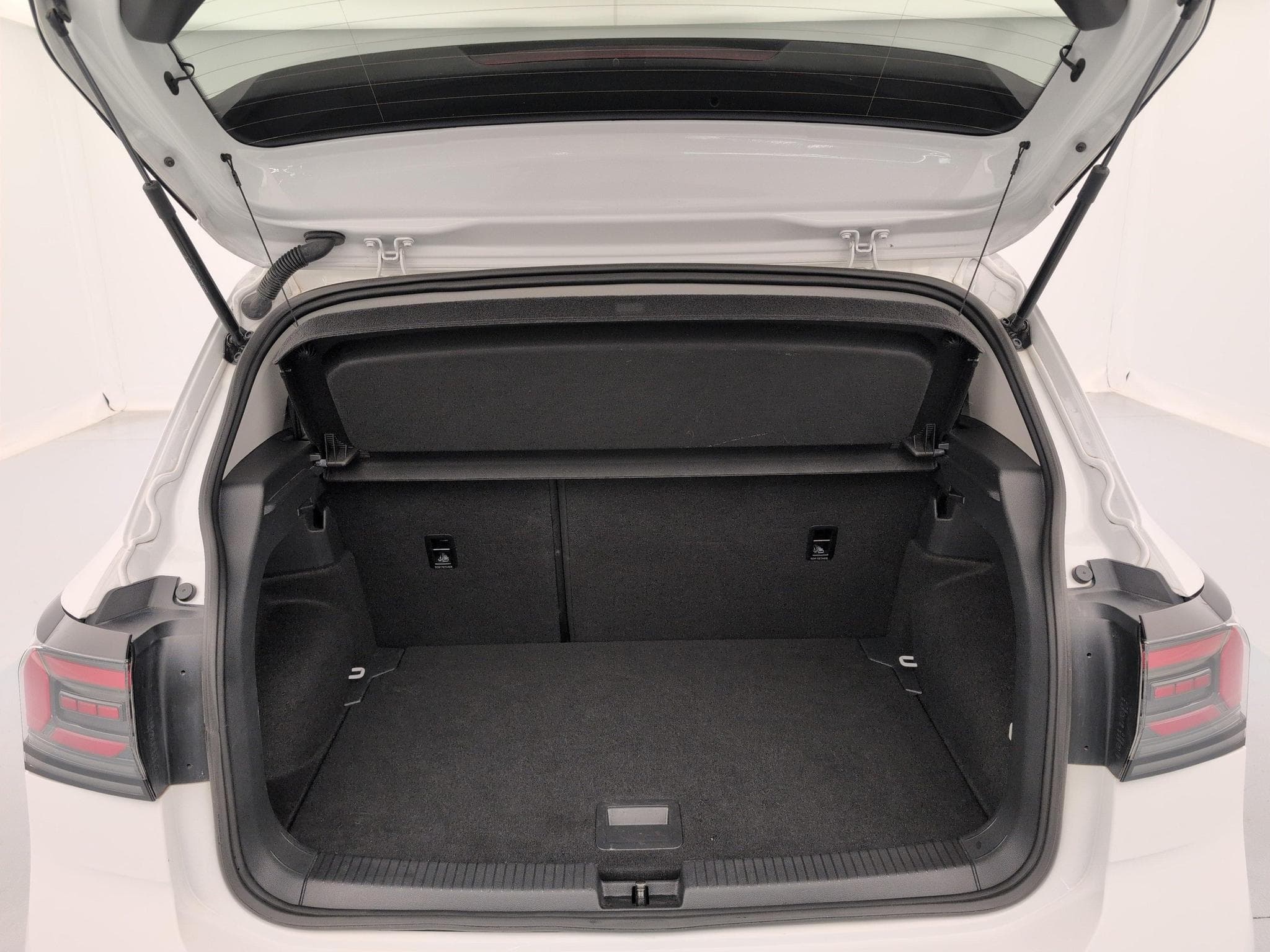 VW T-cross 1.0 TSI 116 Start/Stop BVM6 VW Edition (2025) - Photo 11