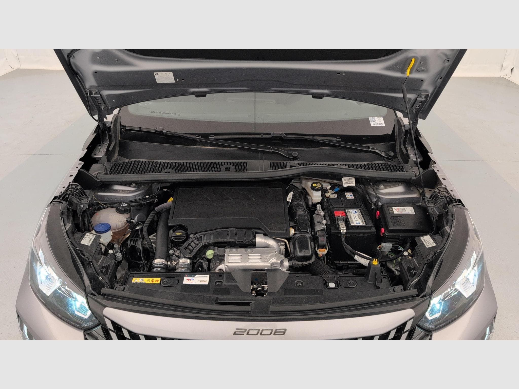Peugeot 2008 100 S&S BVM6 Allure (2025) - Photo 20