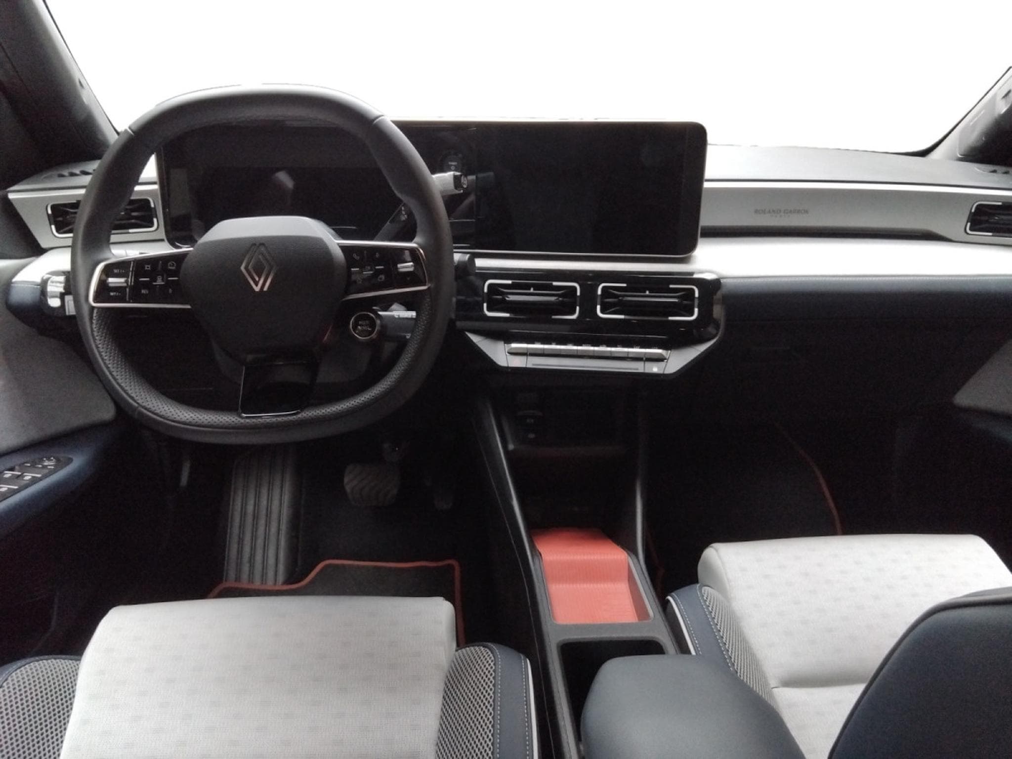 Renault R5 Roland Garros 150HP confort (2025) - Foto 10