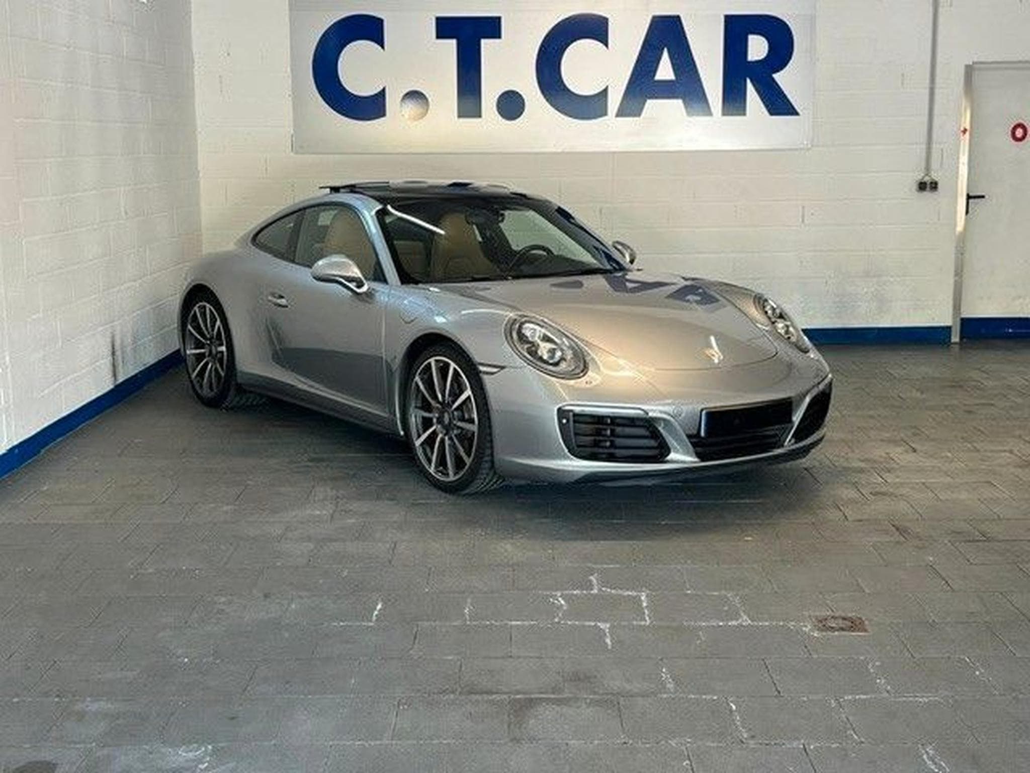 Porsche 911 911 Carrera 4 S - panorama - chrono (2016) - Photo 1