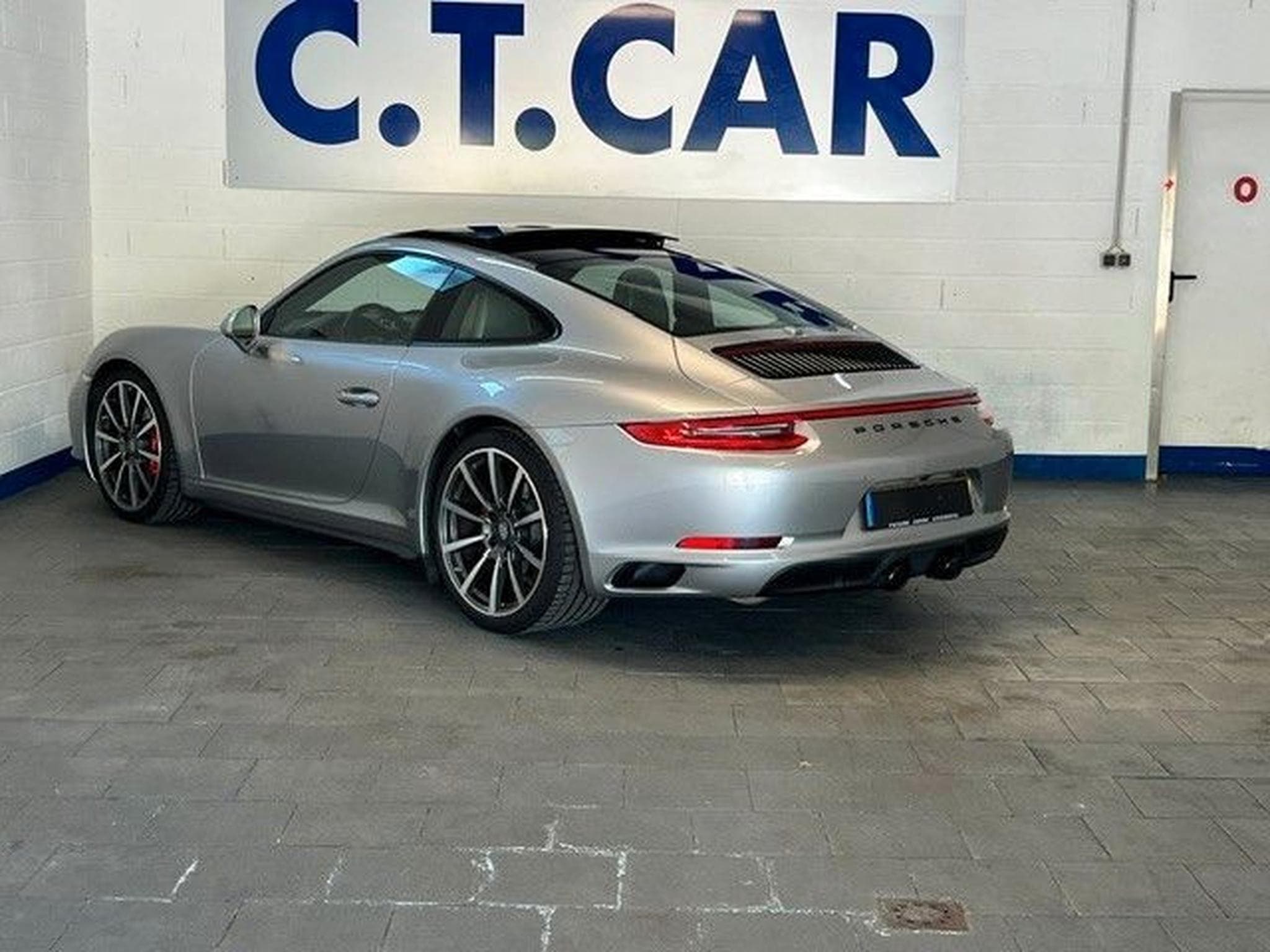 Porsche 911 911 Carrera 4 S - panorama - chrono (2016) - Photo 4