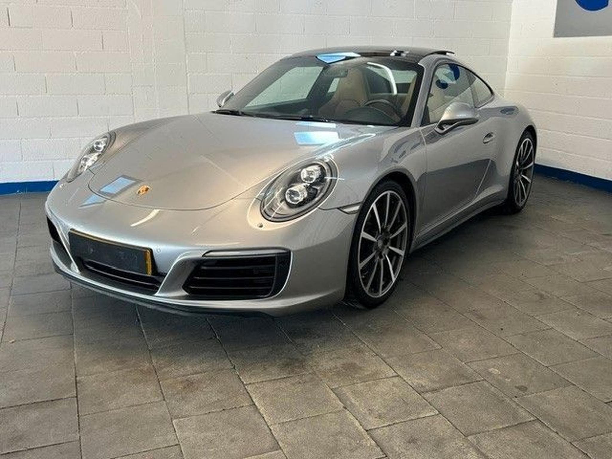 Porsche 911 911 Carrera 4 S - panorama - chrono (2016) - Photo 6