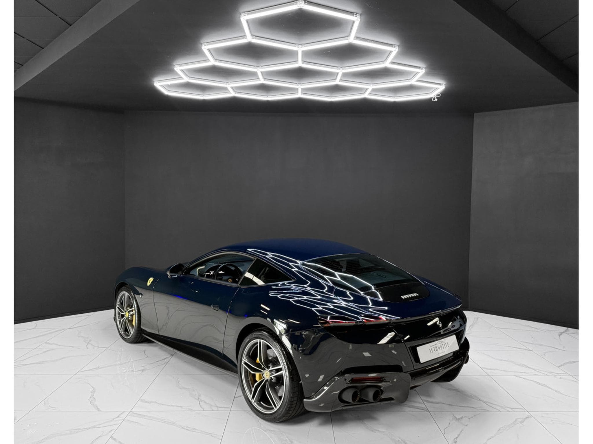 Ferrari Roma 3.9 T V8 DCT / FULL CARBON / ADAS / Magn.Ride (2023) - Photo 3