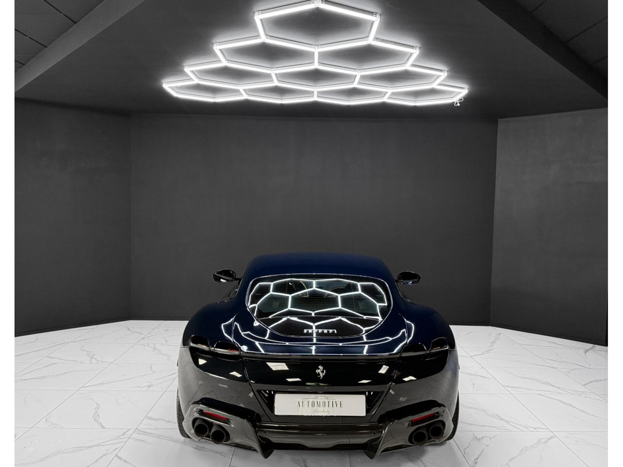 Ferrari Roma 3.9 T V8 DCT / FULL CARBON / ADAS / Magn.Ride (2023) - Photo 4