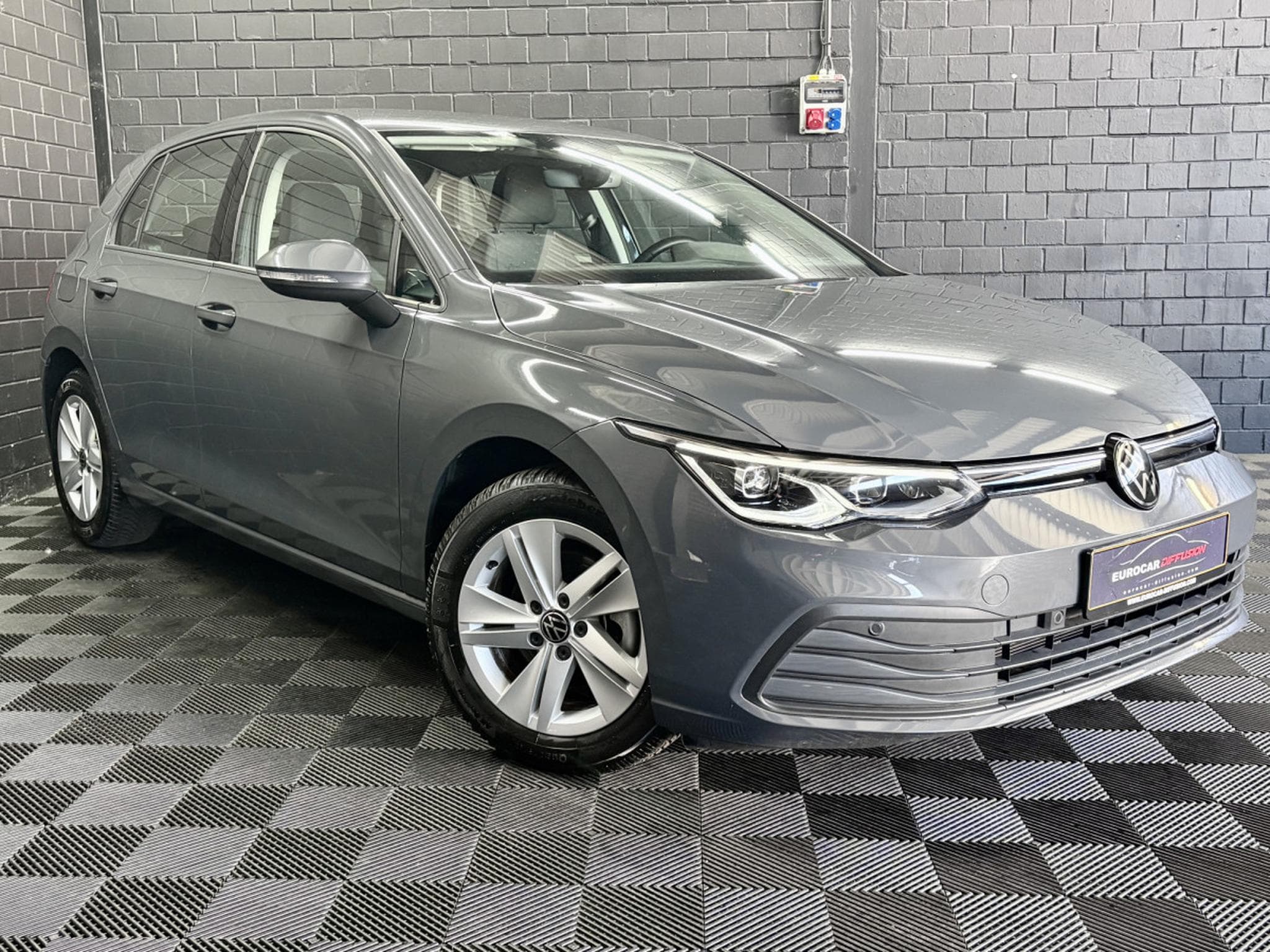 VW Golf Life 2.0 TDI DSG7 115 CV *4 SAISONS* ACC * CARPLAY* (2023) - Photo 3