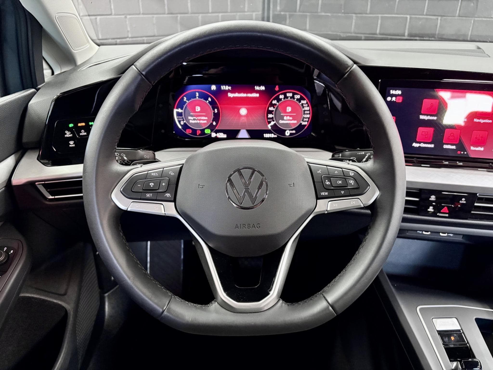 VW Golf Life 2.0 TDI DSG7 115 CV *4 SAISONS* ACC * CARPLAY* (2023) - Photo 10