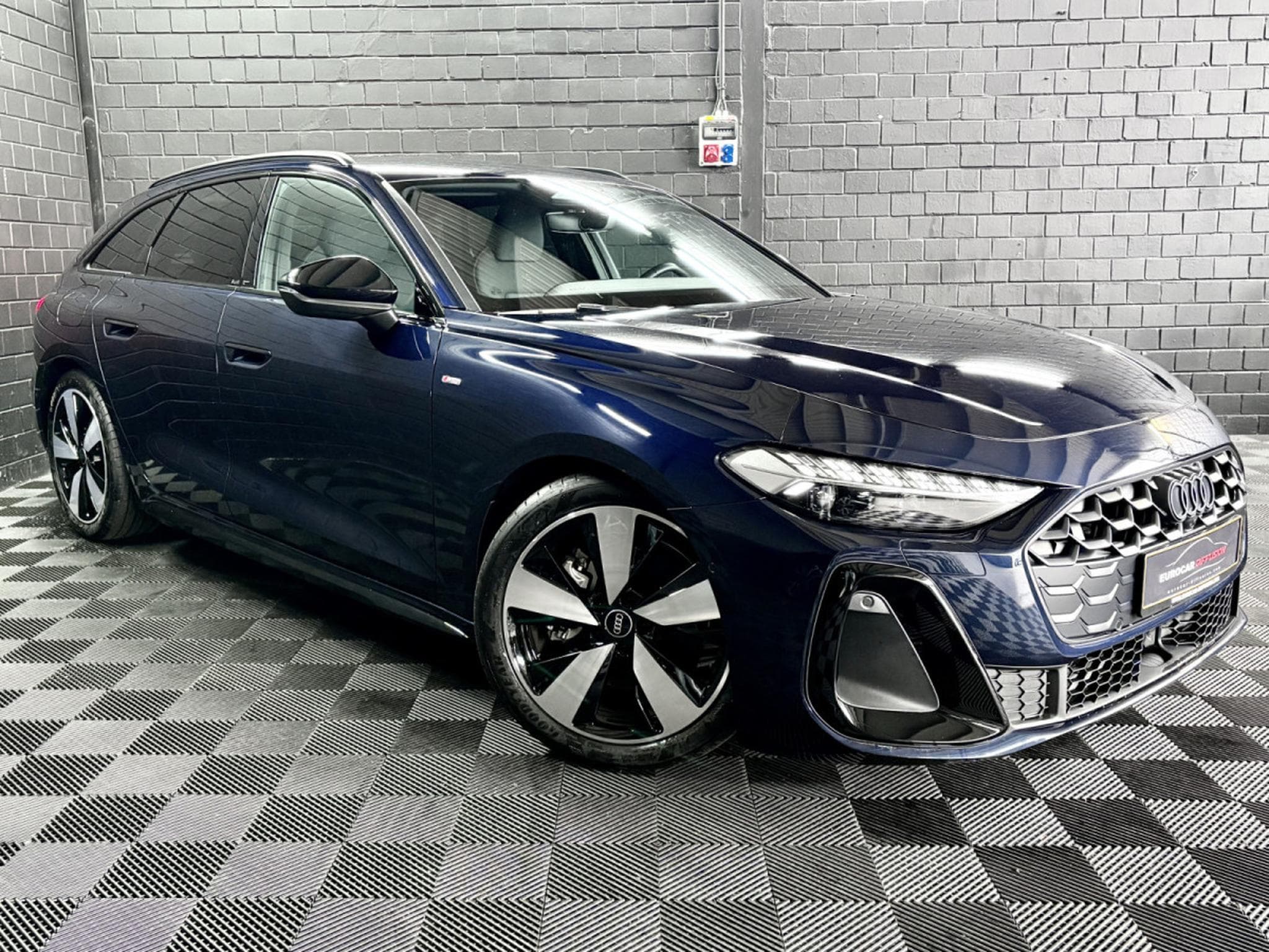 Audi A5 40 TDI 204 CV AVANT S TRONIC S LINE PLUS *CAMERA* (2025) - Photo 3