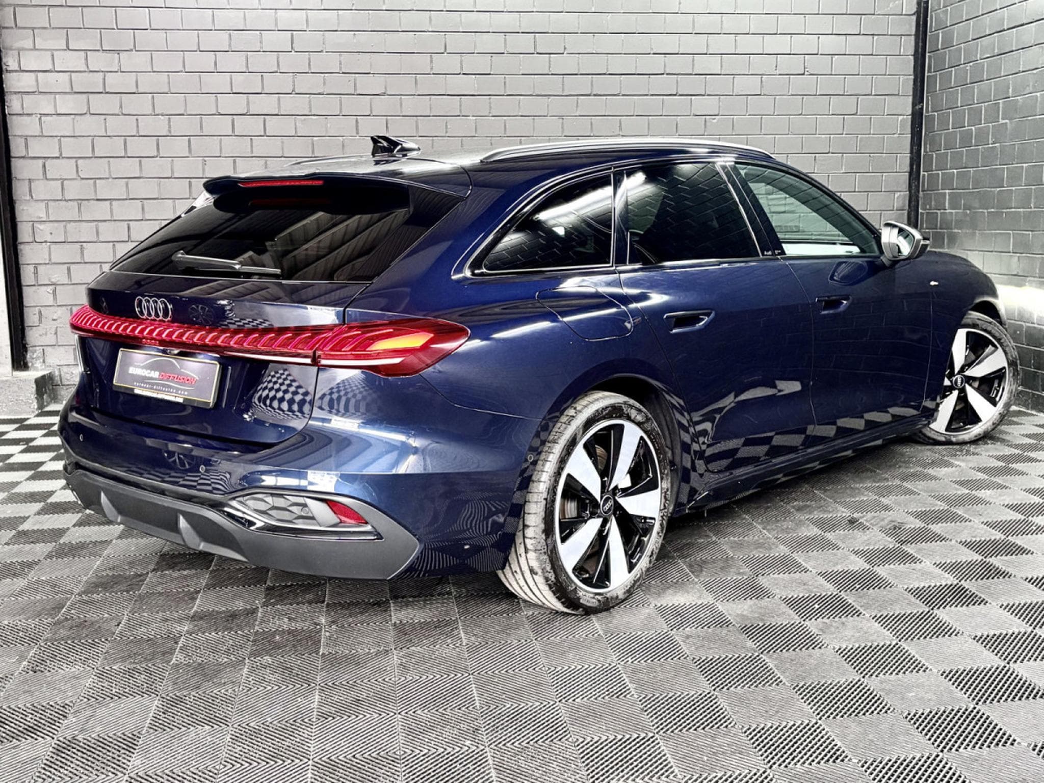 Audi A5 40 TDI 204 CV AVANT S TRONIC S LINE PLUS *CAMERA* (2025) - Photo 6
