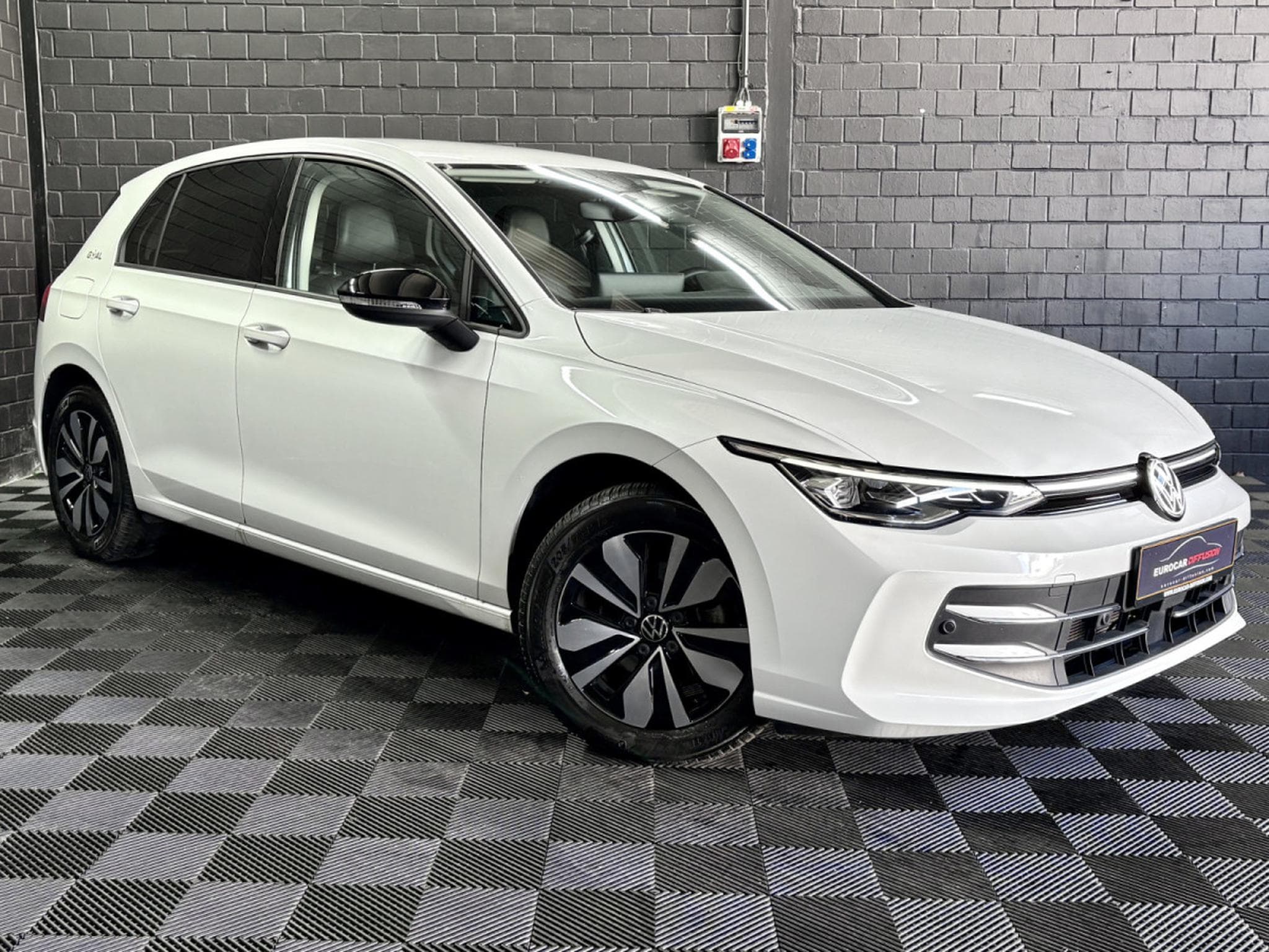 VW Golf Life GOAL 2.0 TDI 150 CV DSG 7 ***Caméra***Attelage*** (2025) - Photo 4