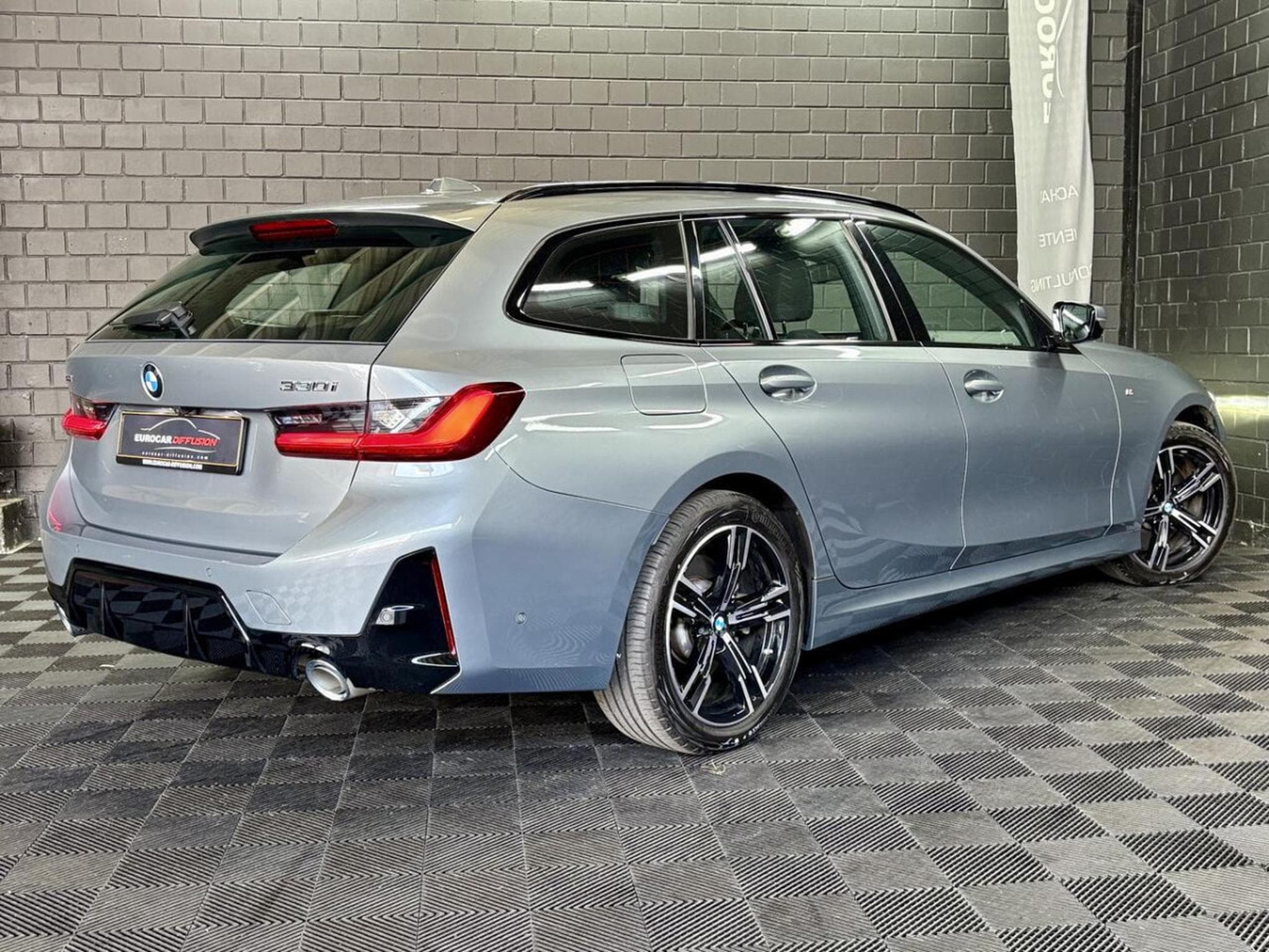 BMW 330 330i M-Sport Touring xDrive 245CV * Hayon * ACC * Sièges cha (2025) - Photo 6