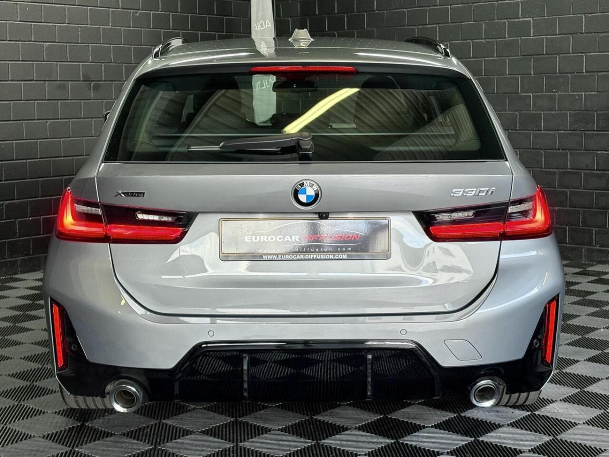 BMW 330 330i M-Sport Touring xDrive 245CV * Hayon * ACC * Sièges cha (2025) - Photo 5