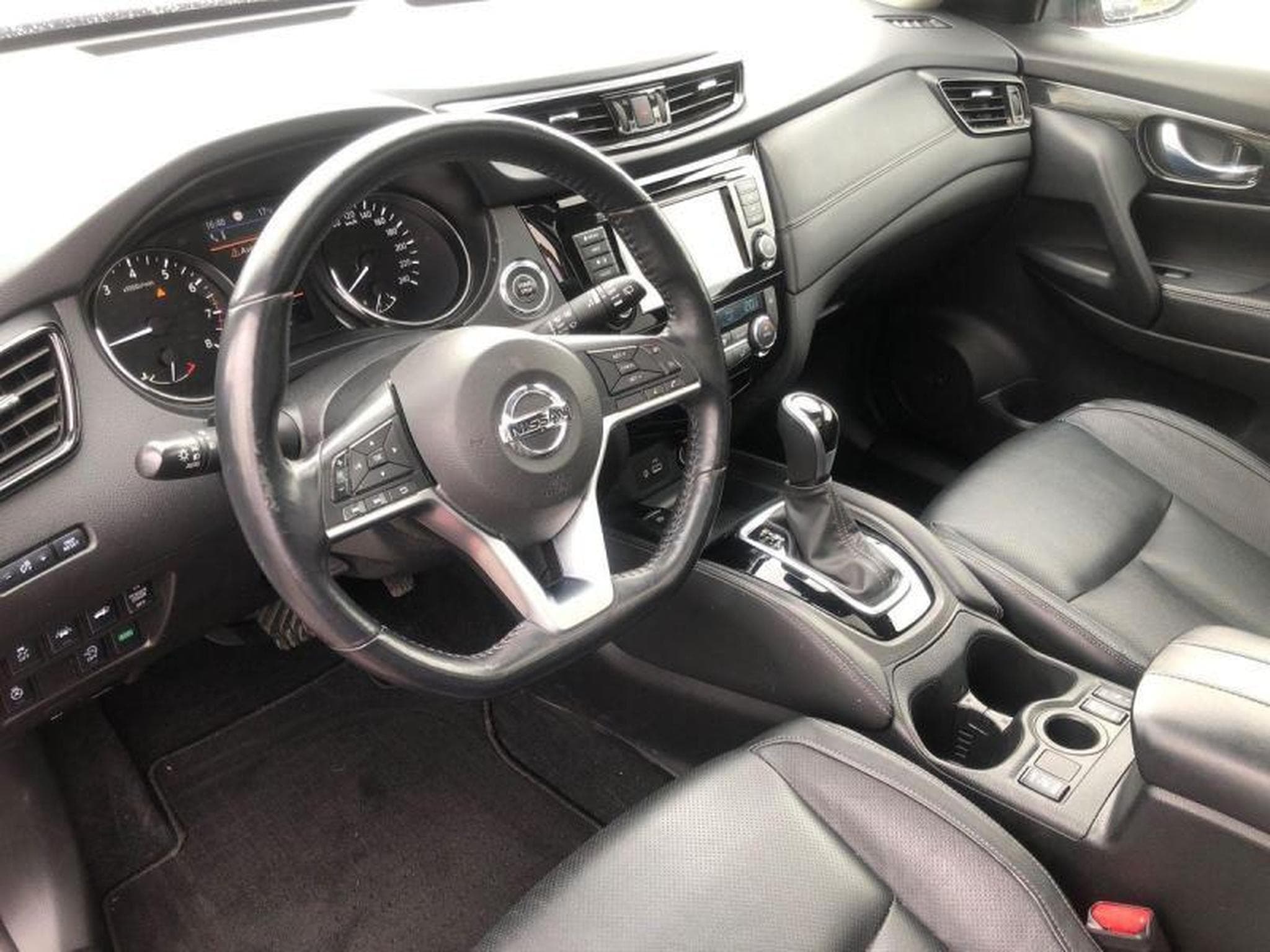 Nissan X-Trail TEKNA (2022) - Photo 7