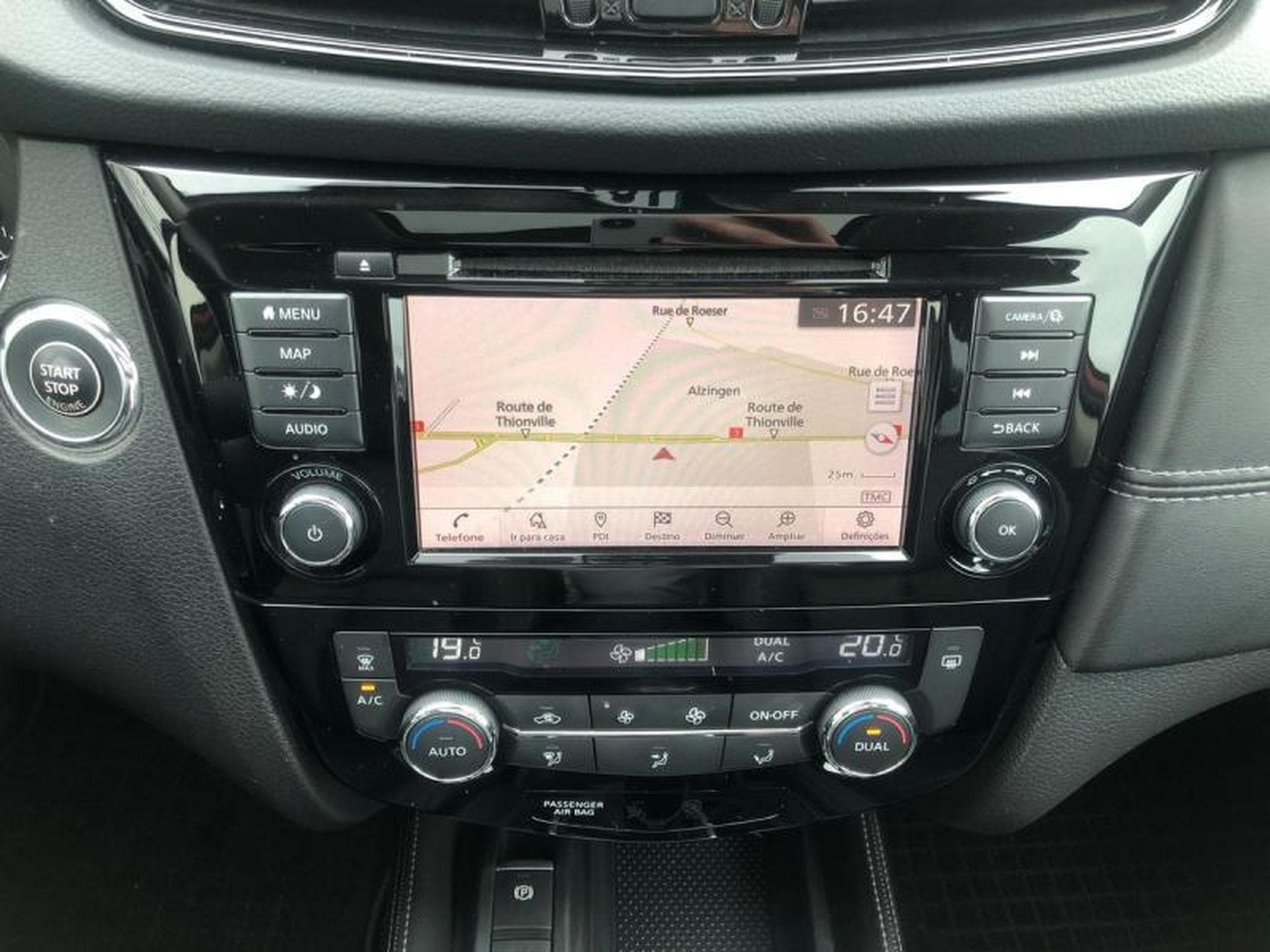 Nissan X-Trail TEKNA (2022) - Photo 13