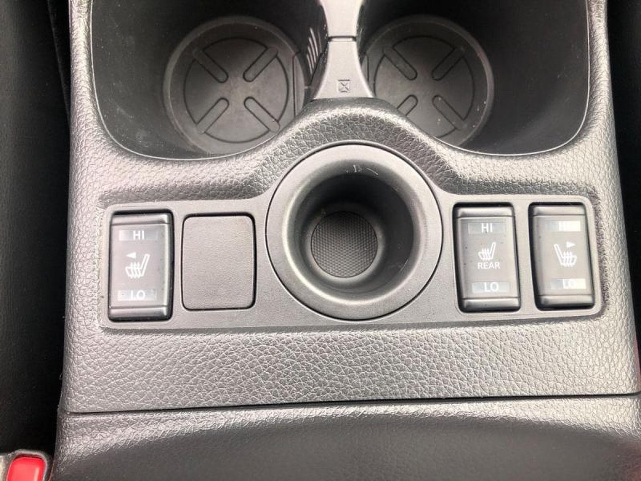 Nissan X-Trail TEKNA (2022) - Photo 20