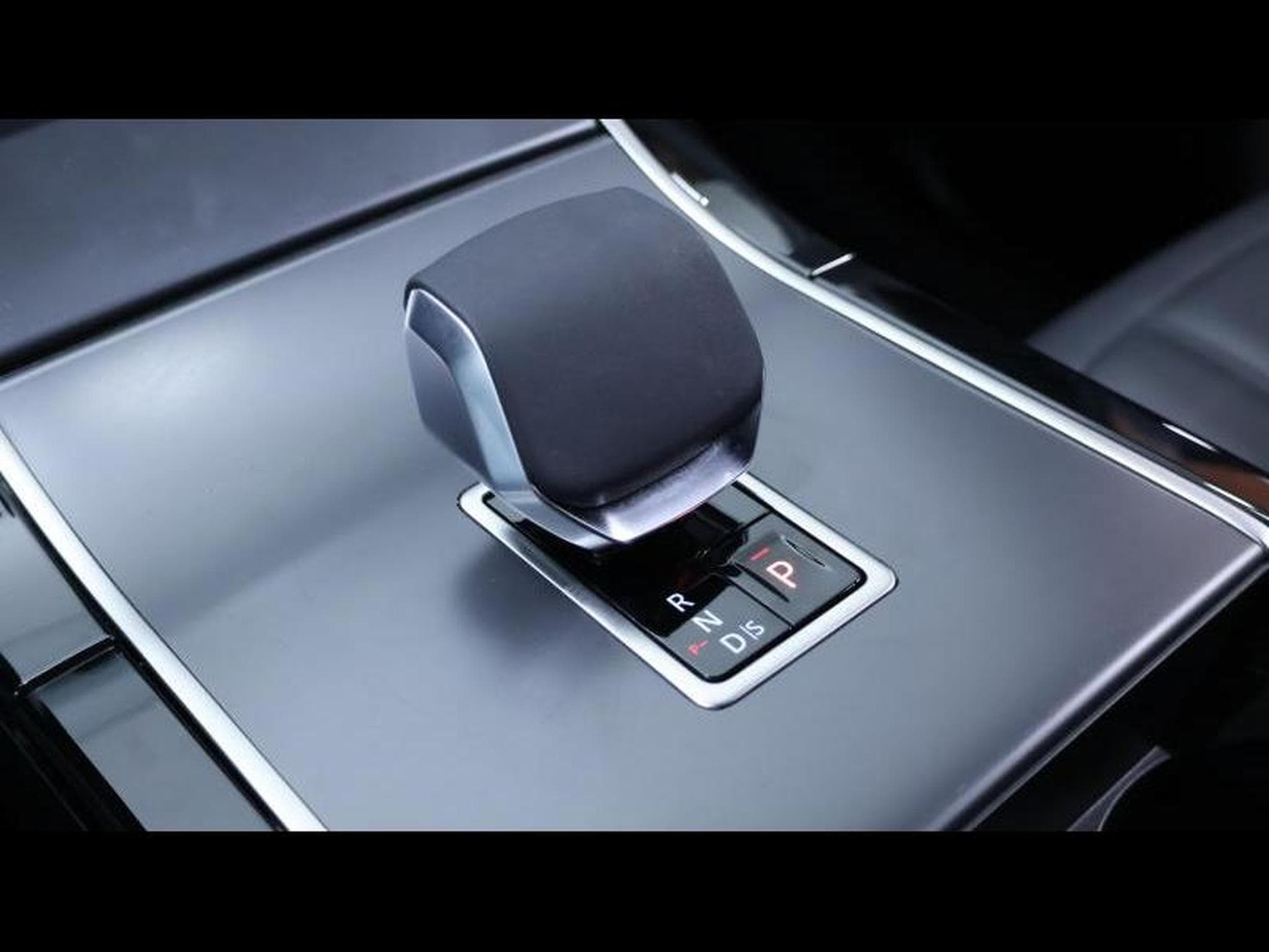 Land-Rover Range Rover Evoque D165 S AWD Auto (2025) - Photo 19