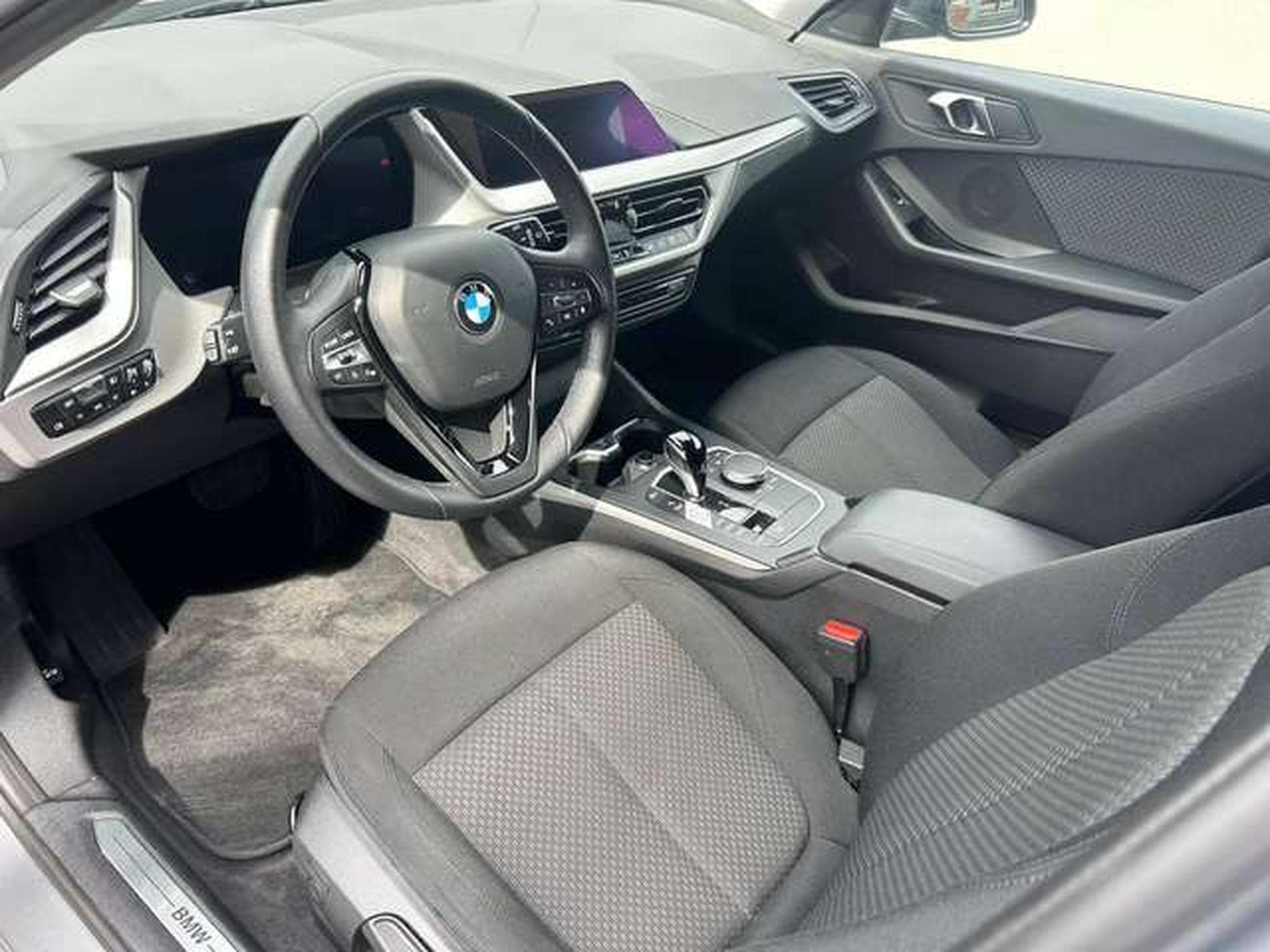 BMW 116 BUSINESS EDITION 5PORTES 109CV (2023) - Photo 5
