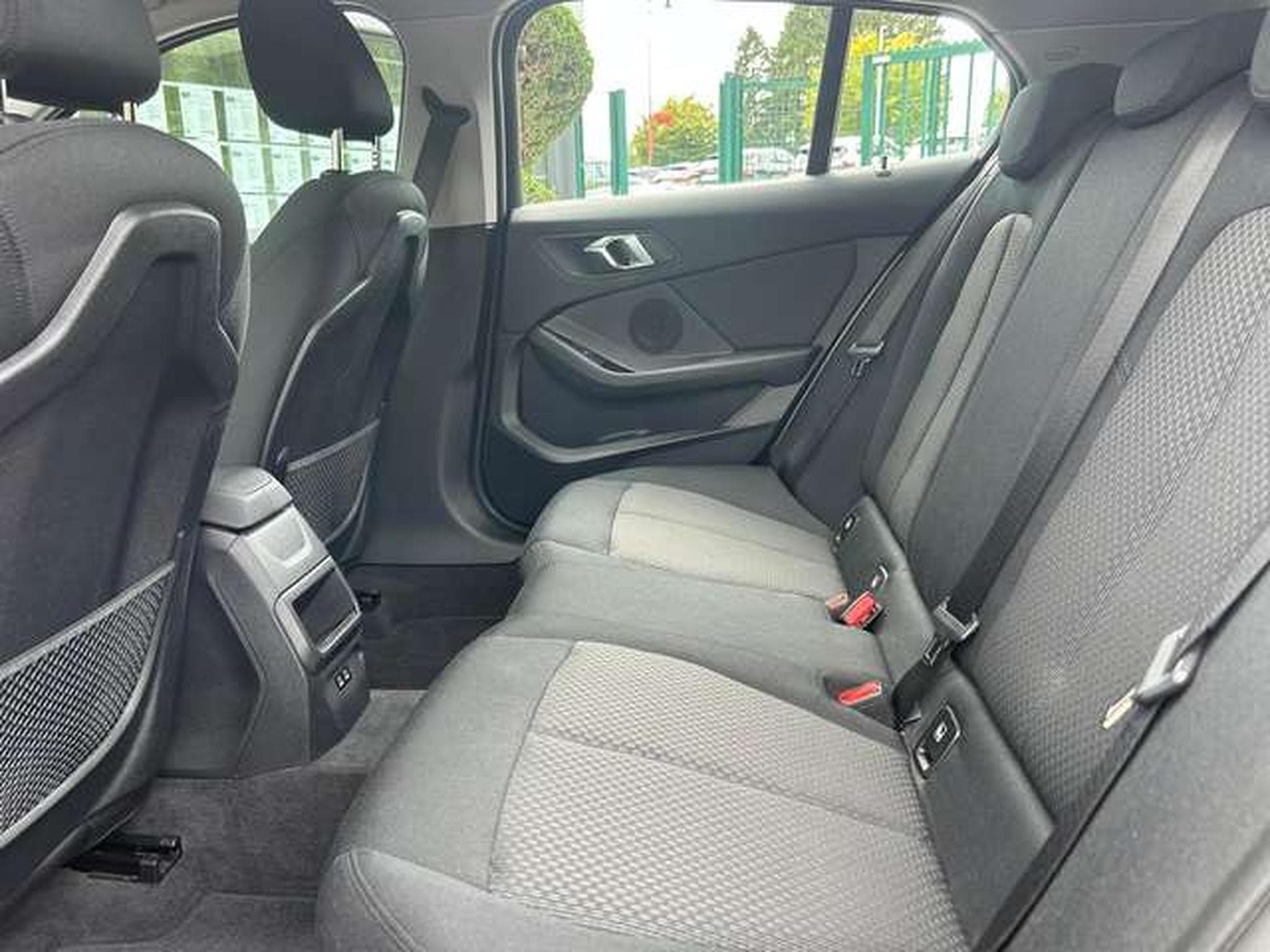 BMW 116 BUSINESS EDITION 5PORTES 109CV (2023) - Photo 6