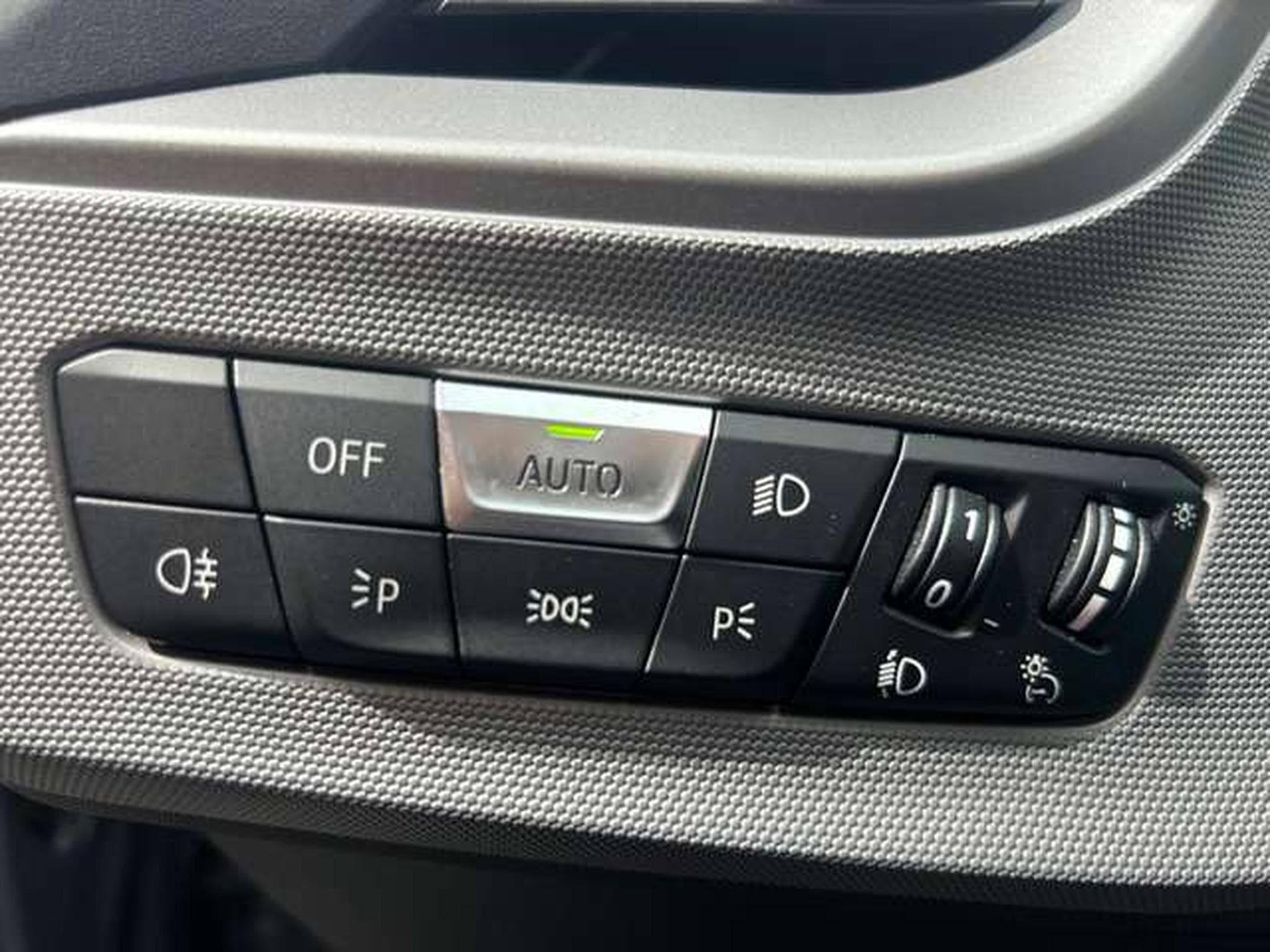 BMW 116 BUSINESS EDITION 5PORTES 109CV (2023) - Photo 12