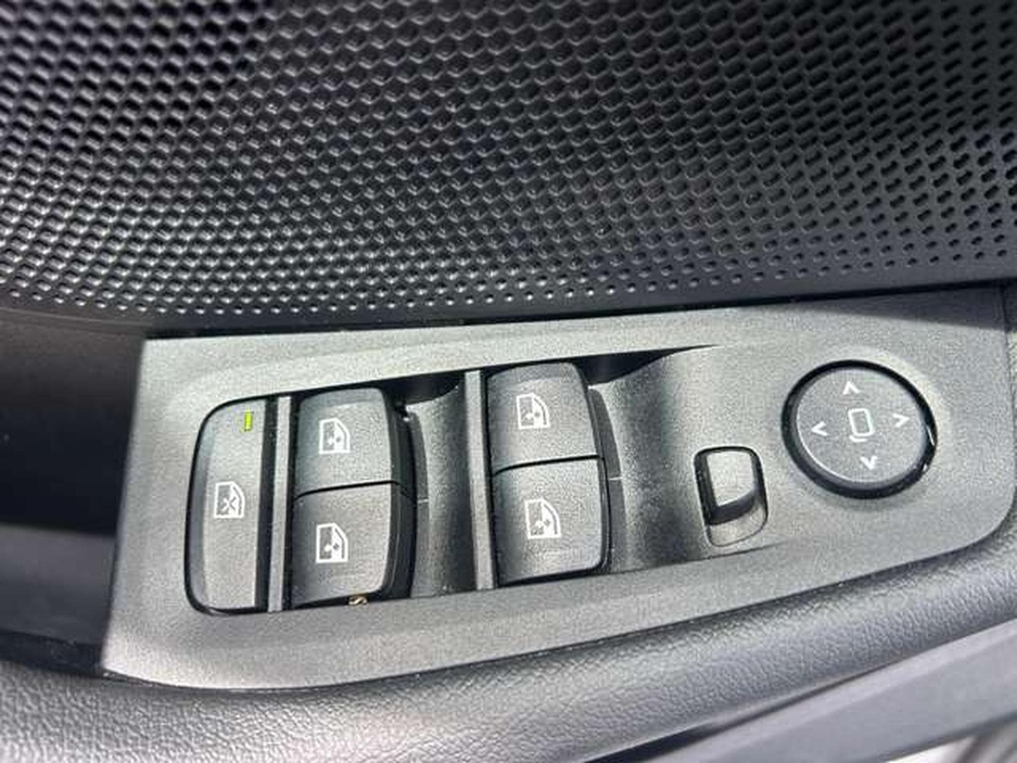BMW 116 BUSINESS EDITION 5PORTES 109CV (2023) - Photo 11
