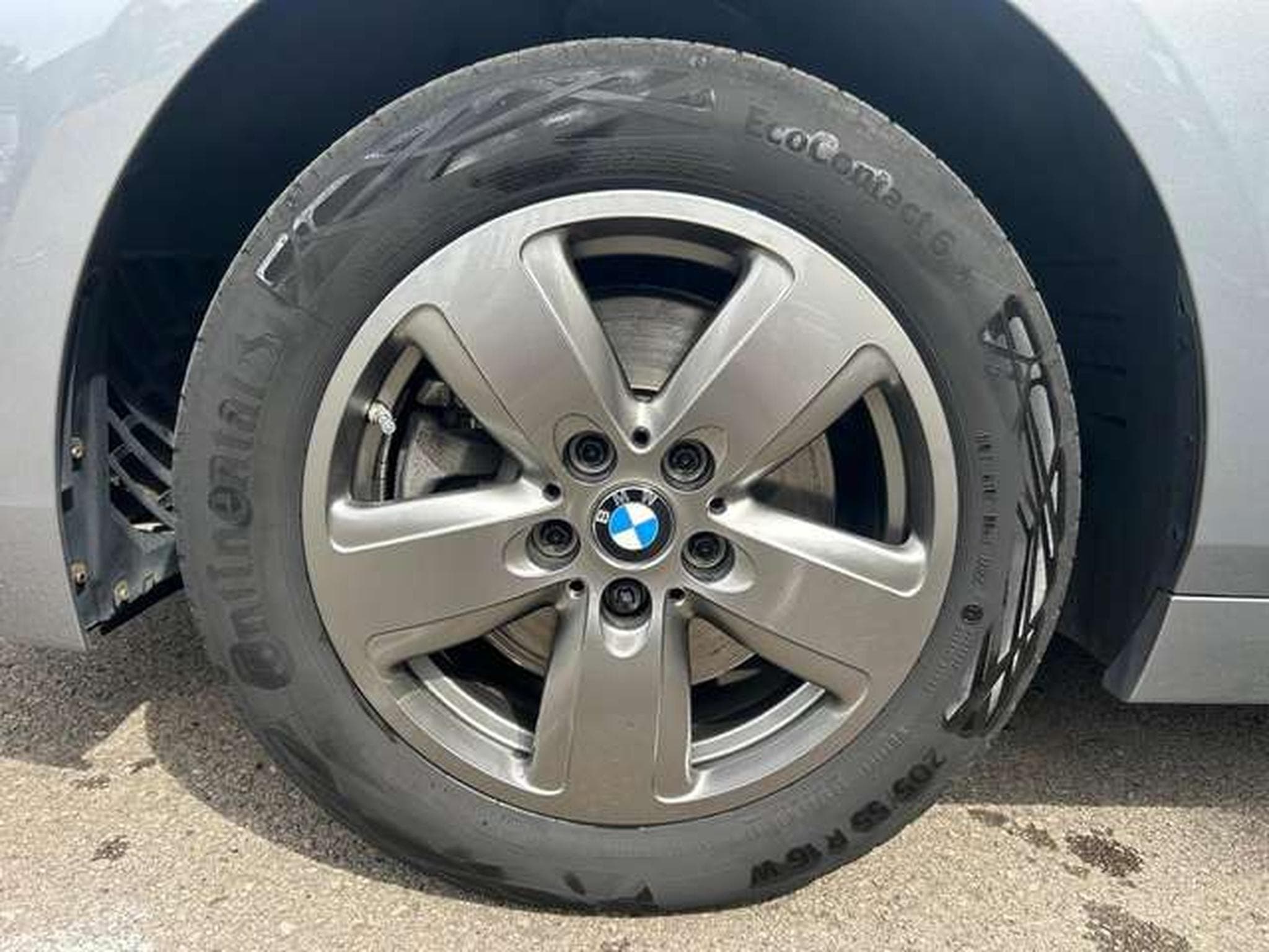BMW 116 BUSINESS EDITION 5PORTES 109CV (2023) - Photo 18