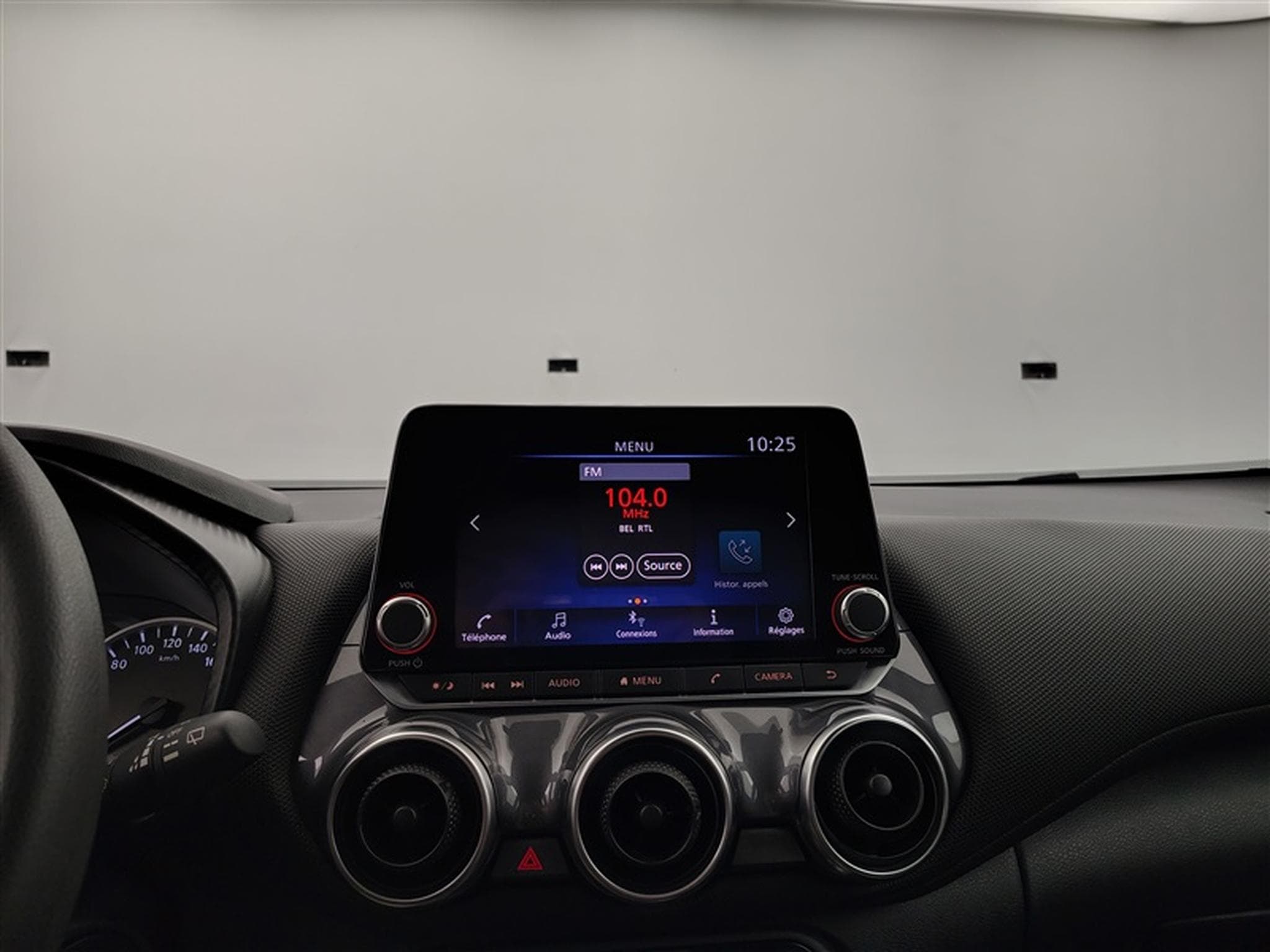 Nissan Juke 1.0 DIG-T 2WD Acenta CARPLAY / FULL LED / CLIM (2023) - Foto 11