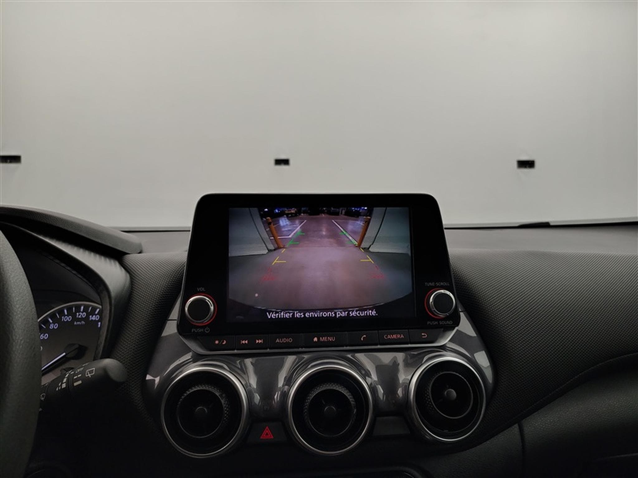 Nissan Juke 1.0 DIG-T 2WD Acenta CARPLAY / FULL LED / CLIM (2023) - Foto 18