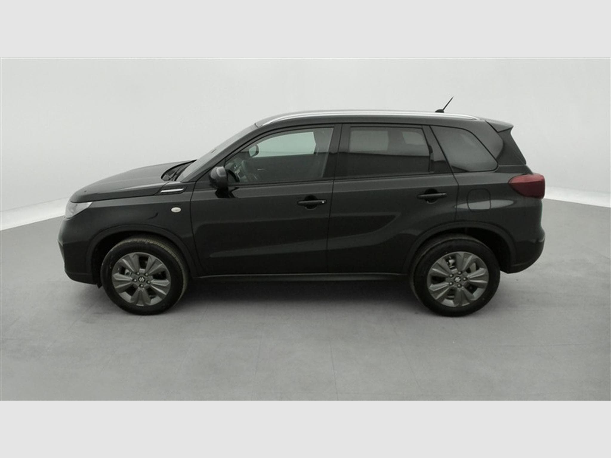 Suzuki Vitara 1.4 Turbo 110cv AT6 GL+ NAVI / FULL LED / CAMERA / KEYLESS (2026) - Foto 3