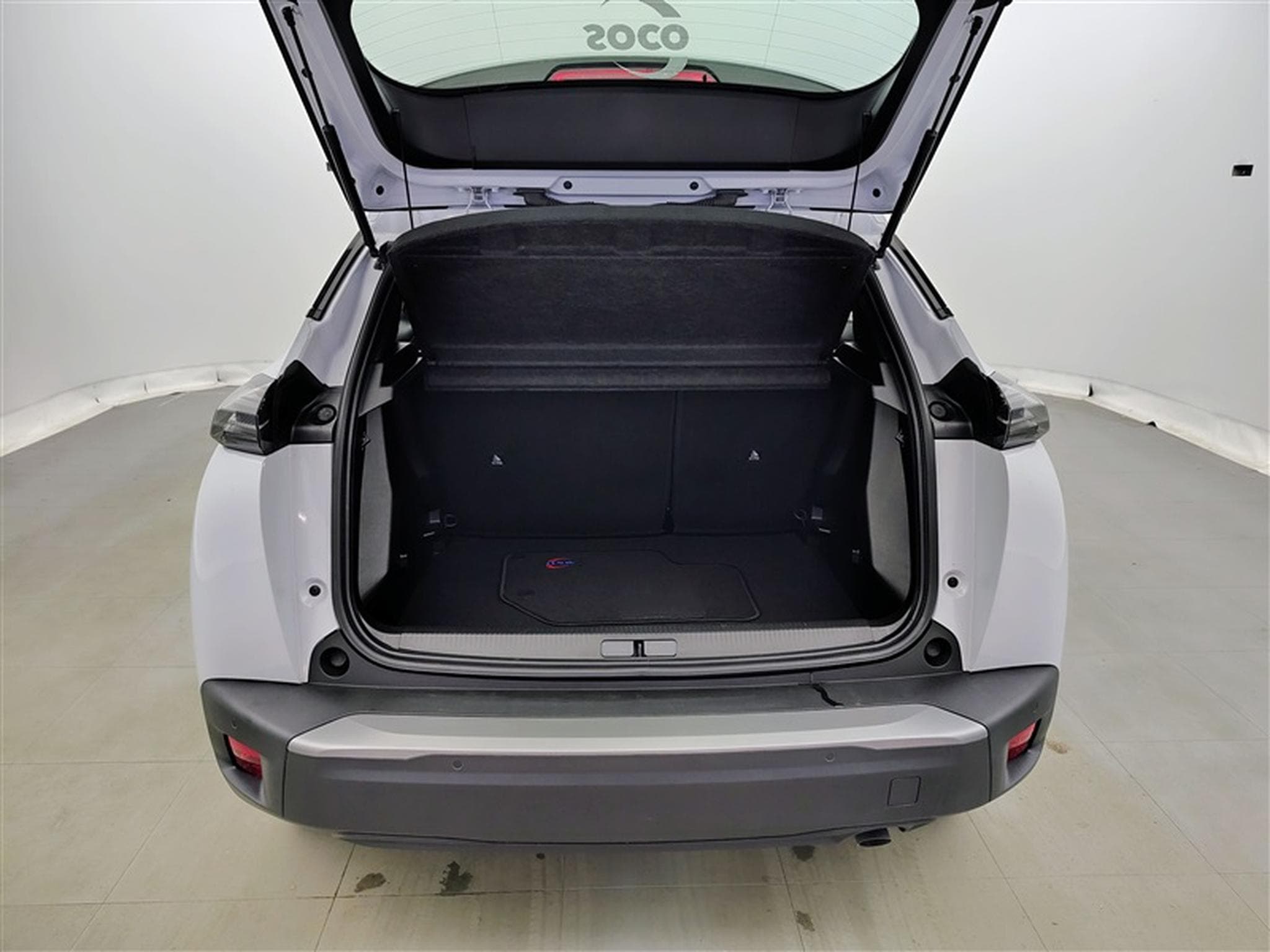 Peugeot 2008 1.2 Turbo 100Cv  Navi / Led / PDC (2024) - Photo 14