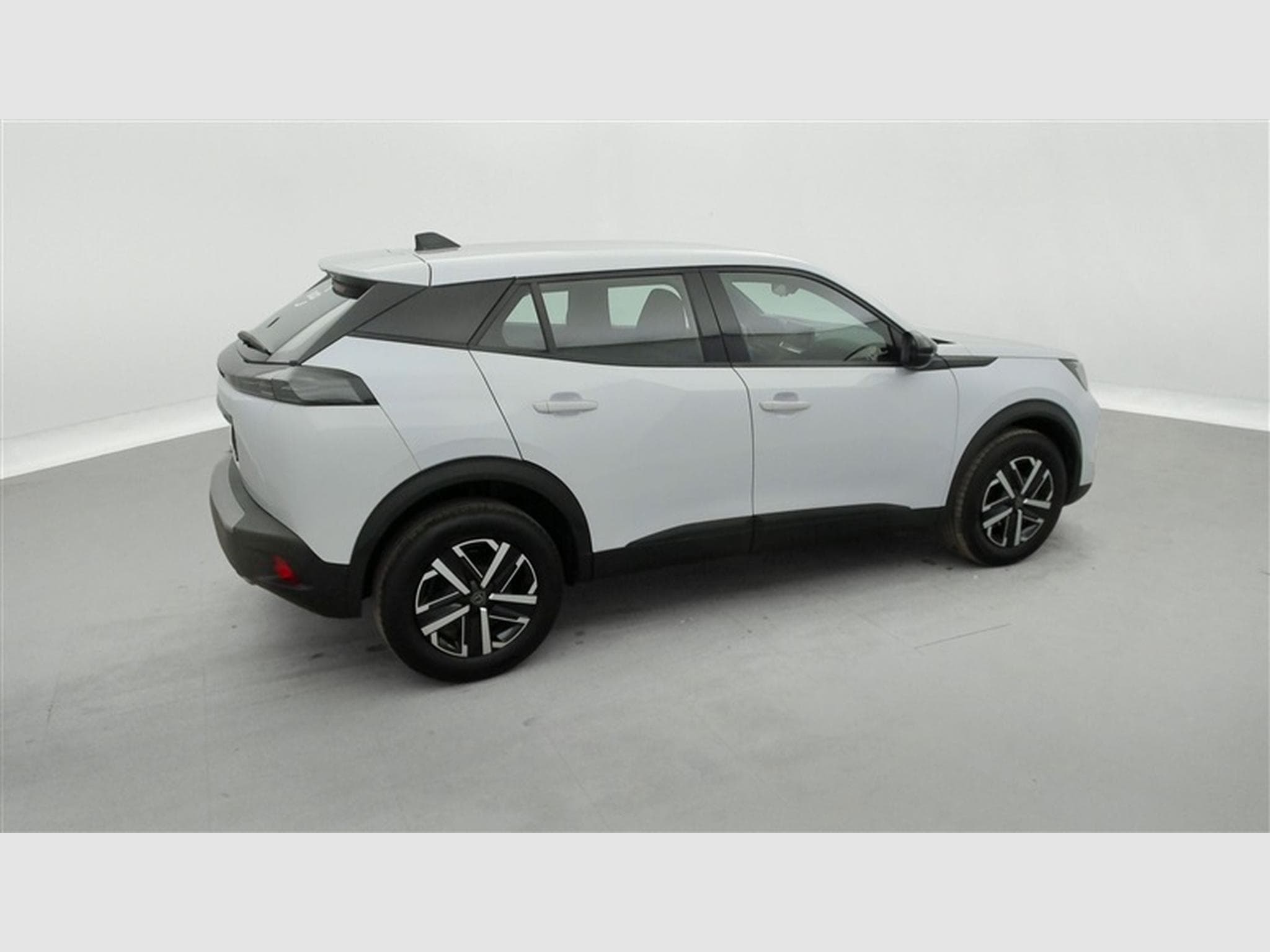 Peugeot 2008 1.2 Turbo 100Cv  Navi / Led / PDC (2024) - Photo 25