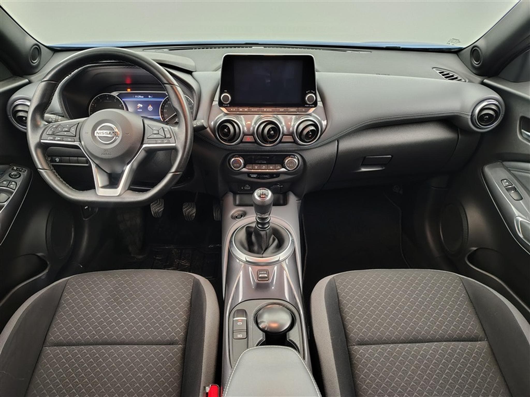 Nissan Juke 1.0 DIG-T 2WD N-Connecta (EU6AP) (2021) - Photo 8