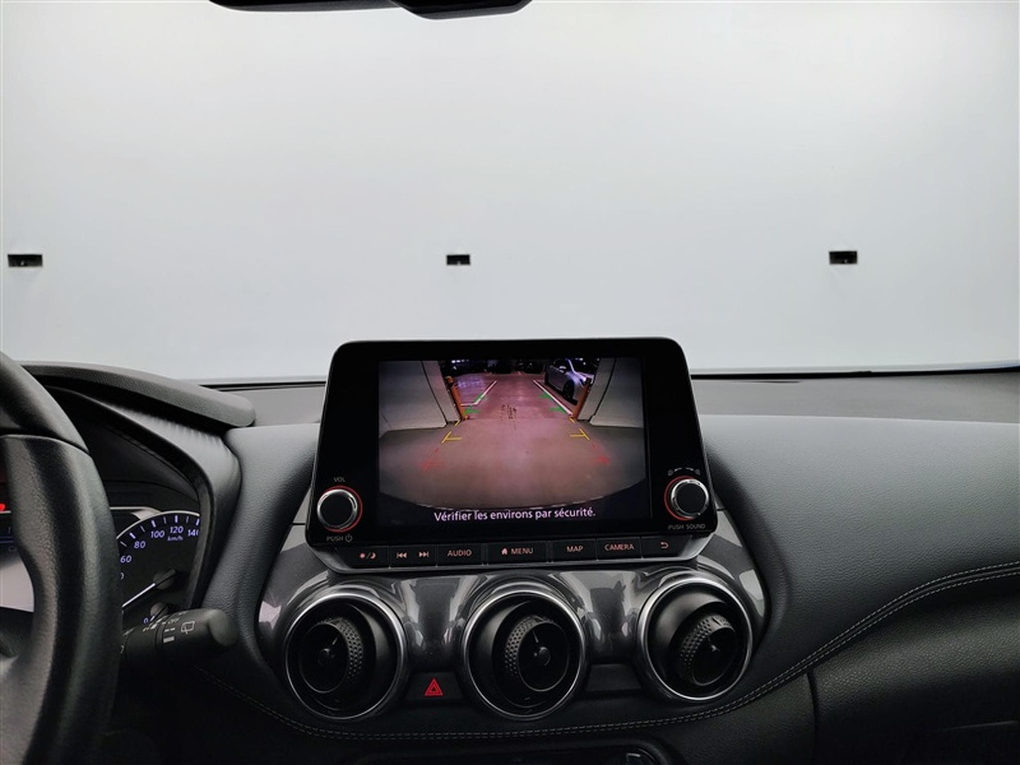 Nissan Juke 1.0 DIG-T 2WD N-Connecta (EU6AP) (2021) - Photo 18