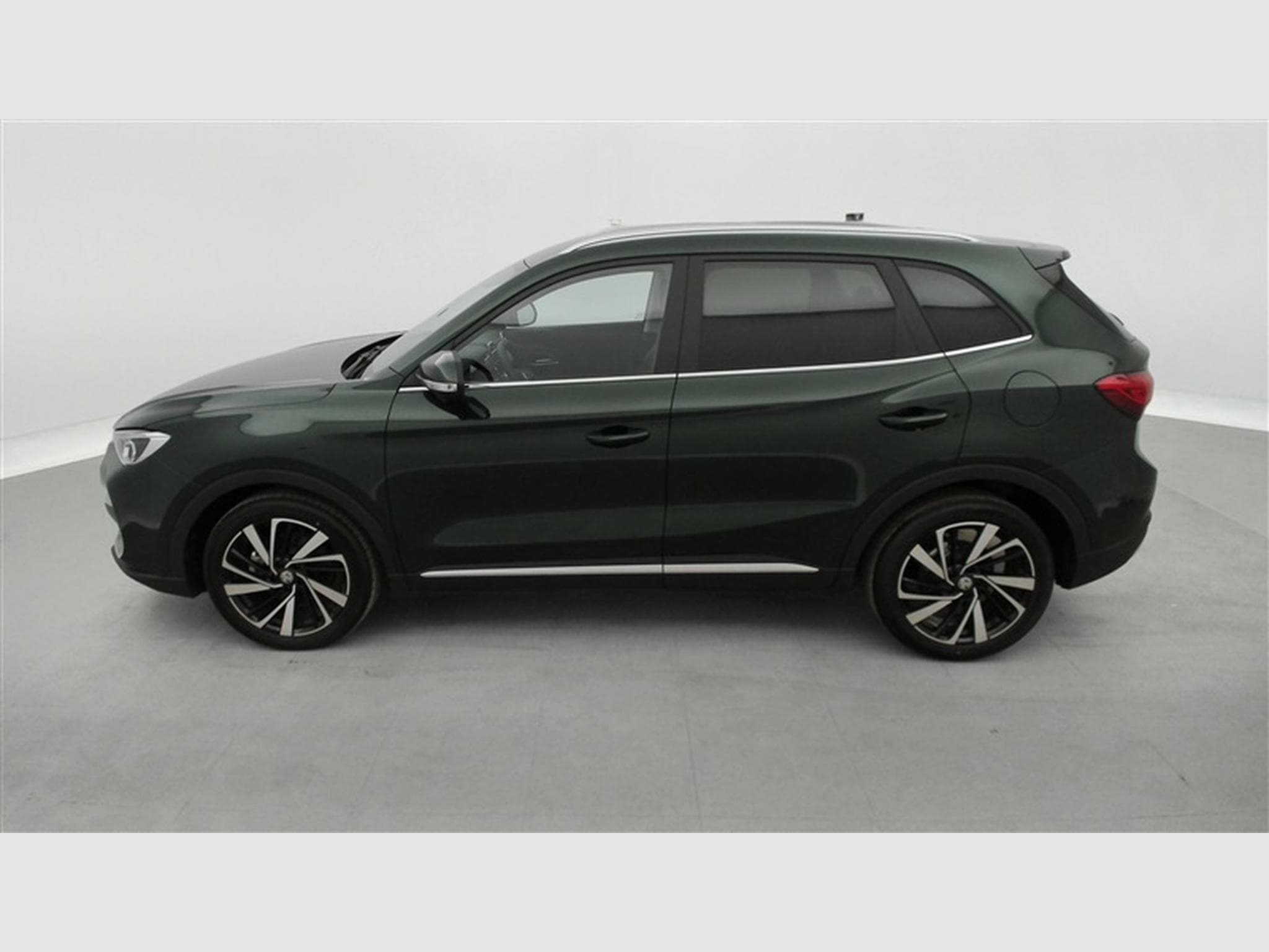 MG ZS 1.5 Hybrid+ Luxury NAVI / FULL LED / CUIR / CAMERA 360 (2026) - Foto 3