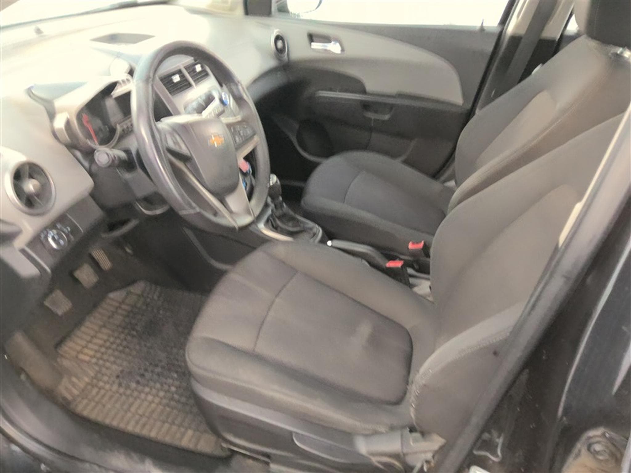 BYD Atto 2 1.5 DM-i Active CARPLAY / FULL LED / CAMERA (2026) - Foto 10