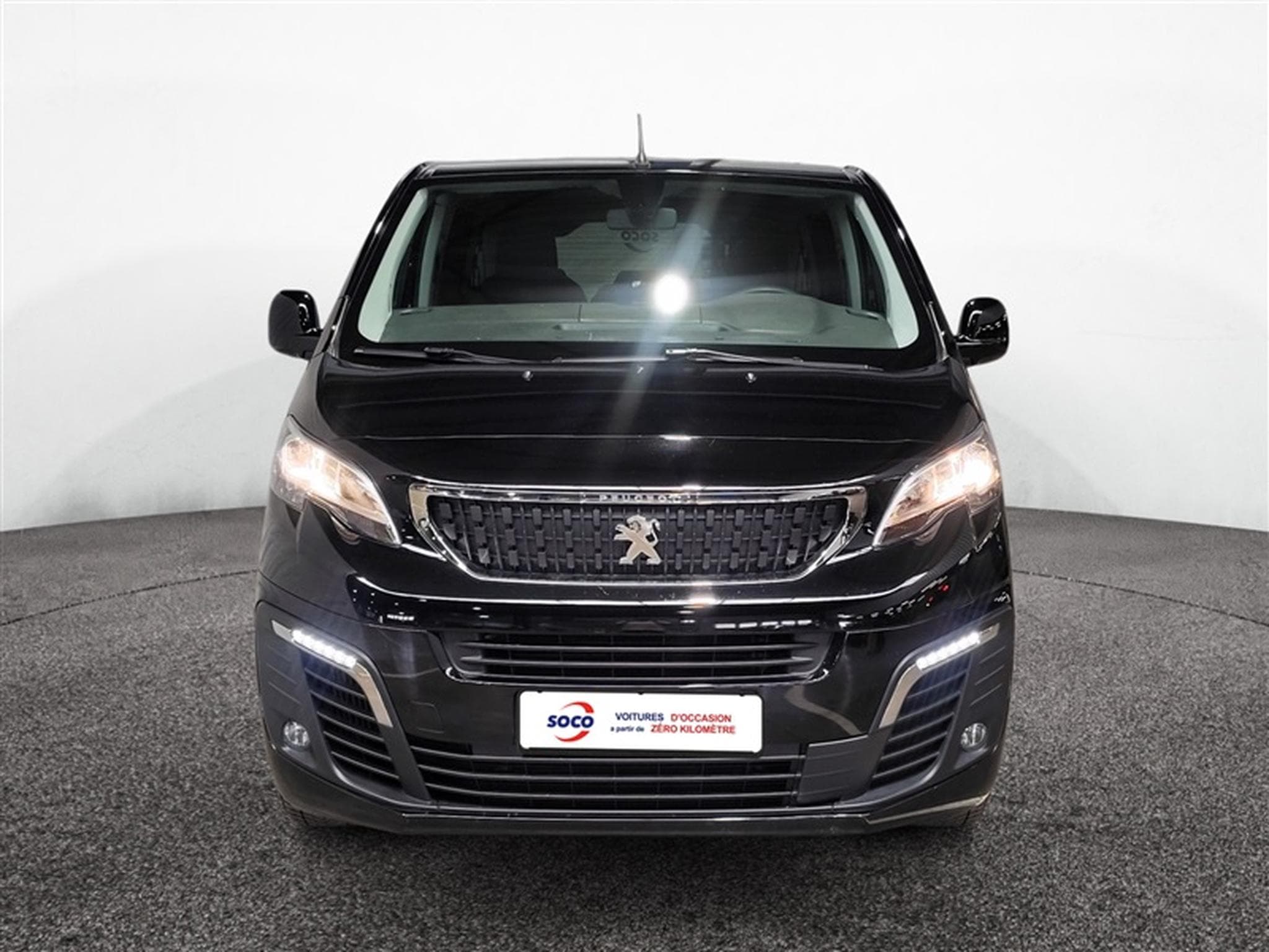 Peugeot Traveller 2.0 BlueHDi AUTO/ 8PL NAVI / LED (2022) - Photo 4