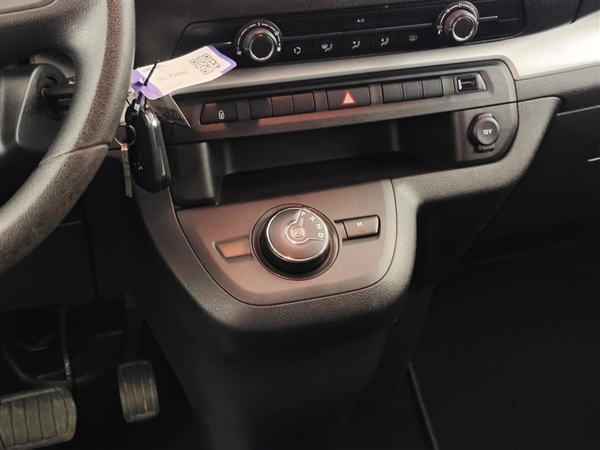 Peugeot Traveller 2.0 BlueHDi AUTO/ 8PL NAVI / LED (2022) - Photo 13