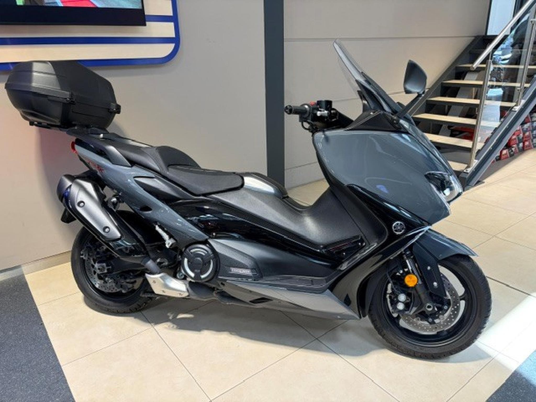 Yamaha T-Max Tech Max (2021) - Foto 2