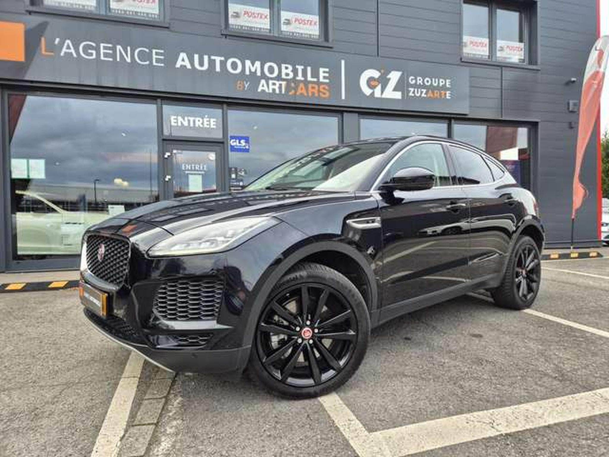 Jaguar E-Pace SPORT P250 AWD / FULL SERVICE (2019) - Foto 2