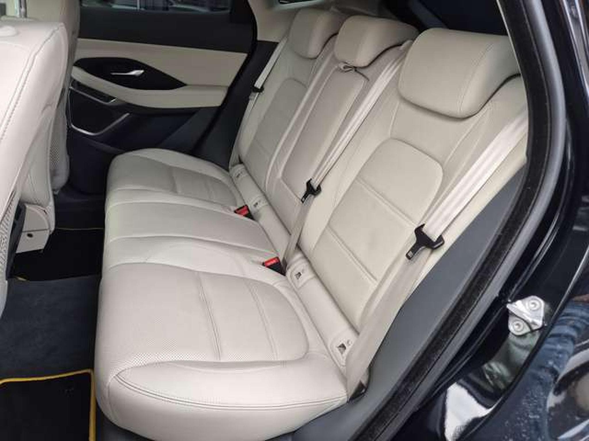 Jaguar E-Pace SPORT P250 AWD / FULL SERVICE (2019) - Foto 16