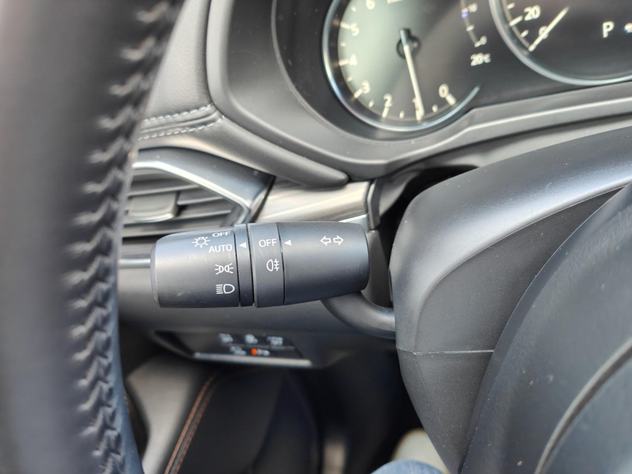 Mazda CX-5 2.5 SKYACTIV-G AUTO CAMERA 360 CUIR TOIT OUVRANT CUIR (2023) - Photo 24