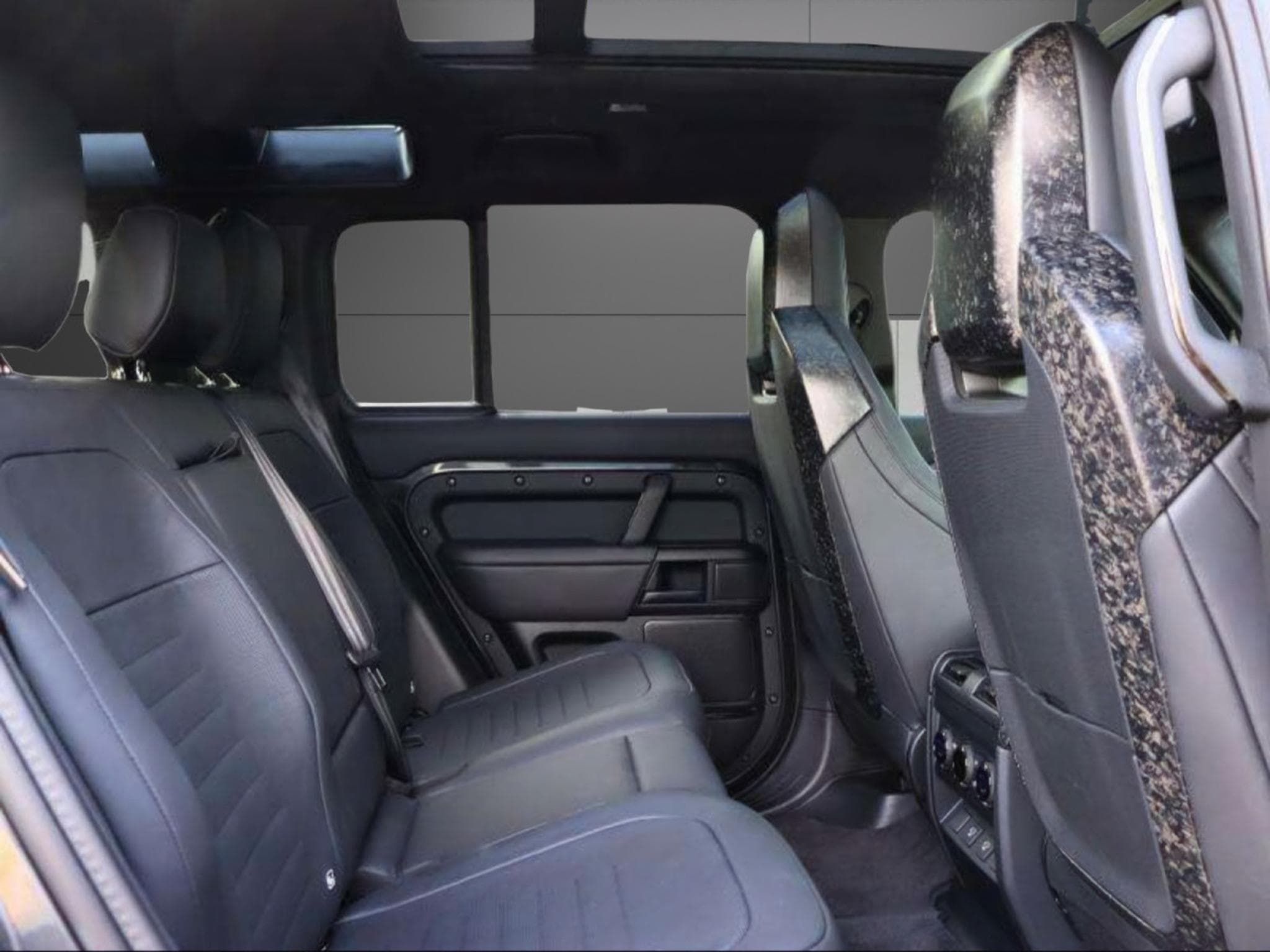 Land-Rover Defender DEFENDER 110 OCTA EDITION ONE SV BESPOKE°BRAND NEW CAR (2026) - Foto 8