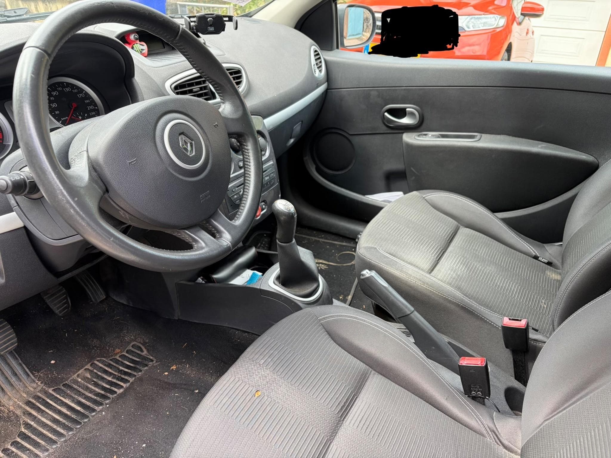 Renault Clio Sports trim (2012) - Photo 4